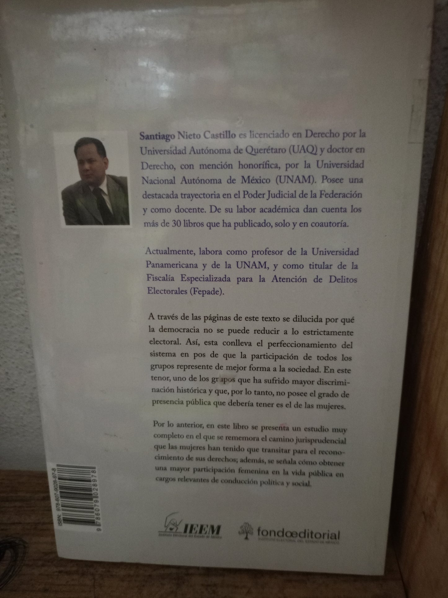 LOS DERECHOS EN LOS TIEMPOS DEL GÉNERO (DE MUJERES, FEMINISMO Y DERECHO) POR SANTIAGO NIETO CASTILLO NUEVO POLÍTICA LITERARIO 305