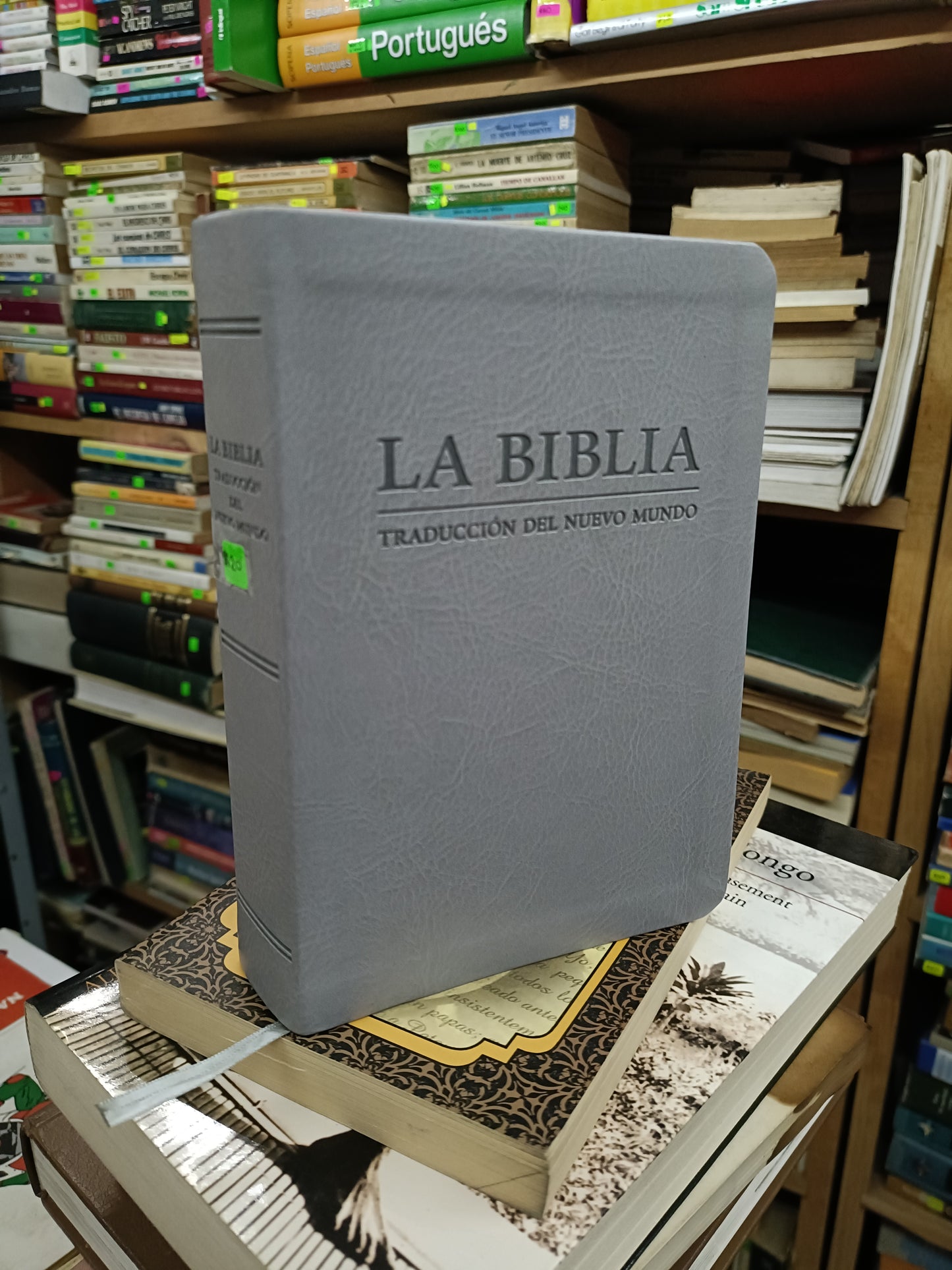 LA BIBLIA TRADUCCIÓN DEL NUEVO MUNDO USADO RELIGIÓN LITERARIO 207