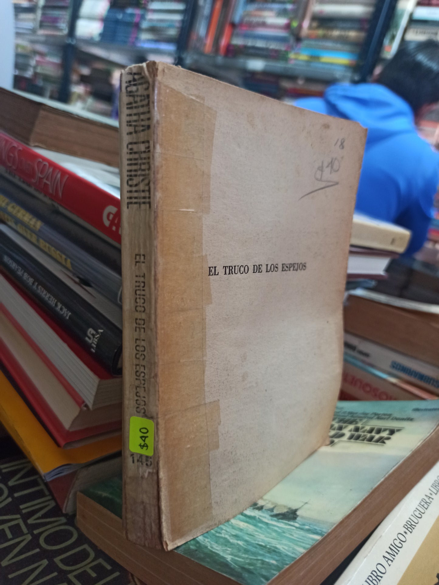 EL TRUCO DE LOS ESPEJOS POR AGATHA CHRISTIE USADO NOVELAS ALDAMA
