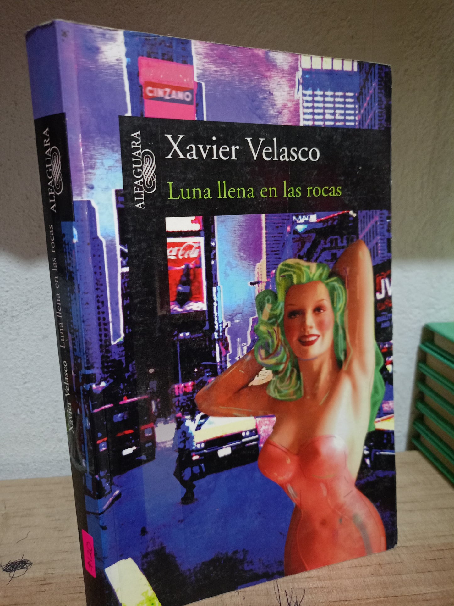 LUNA LLENA EN LAS ROCAS POR XAVIER VELASCO USADO NOVELA LITERARIO 305