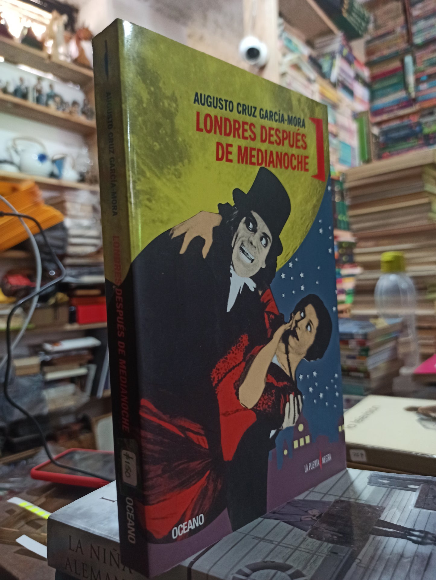 LONDRES DESPUES DE MEDIANOCHE POR AUGUSTO CRUZ GARCIA MORA USADO NOVELAS ALDAMA