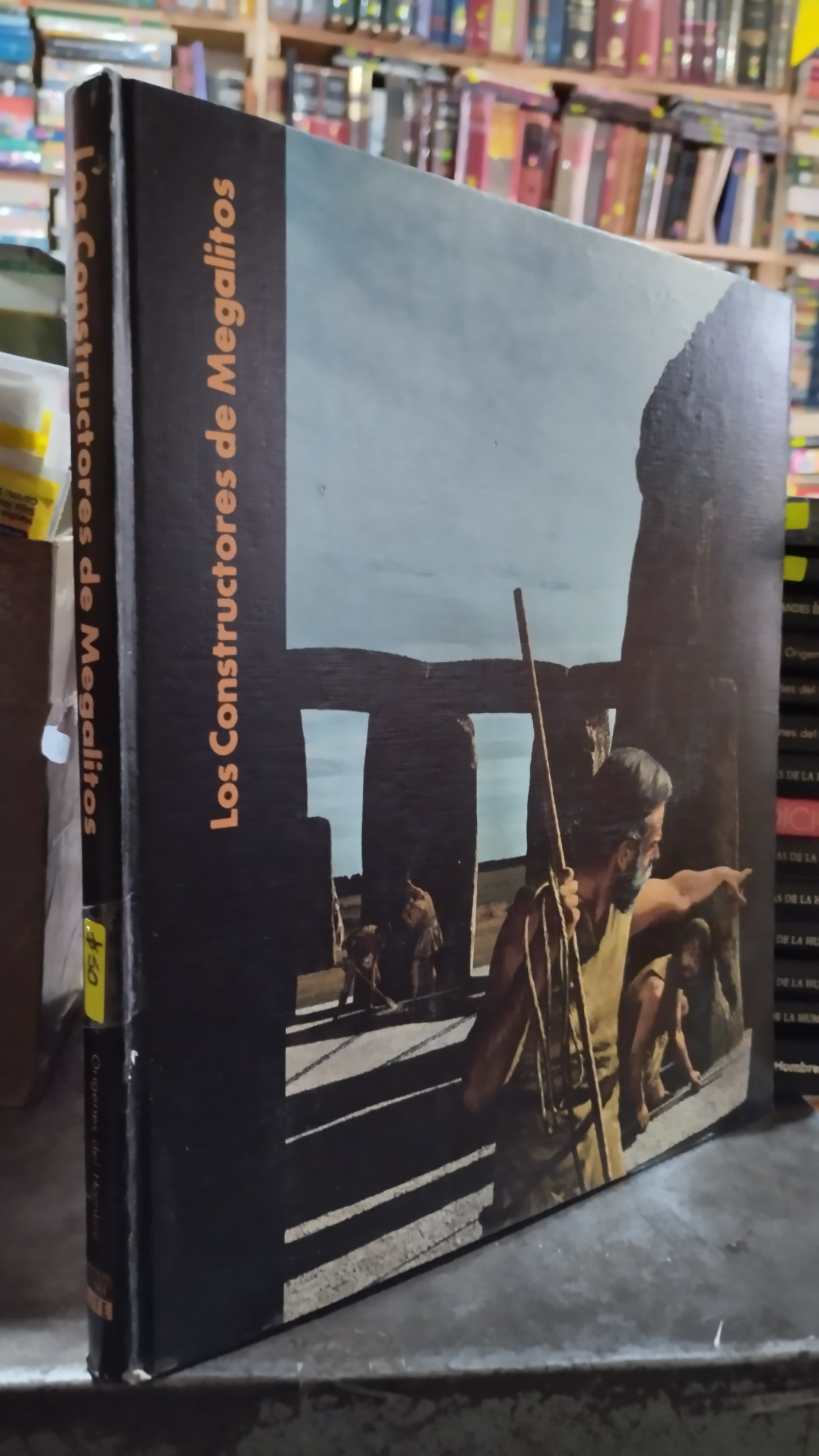 LOS CONSTRUCTORES DE MEGALITOS LIBRO USADO HISTORIA ALDAMA