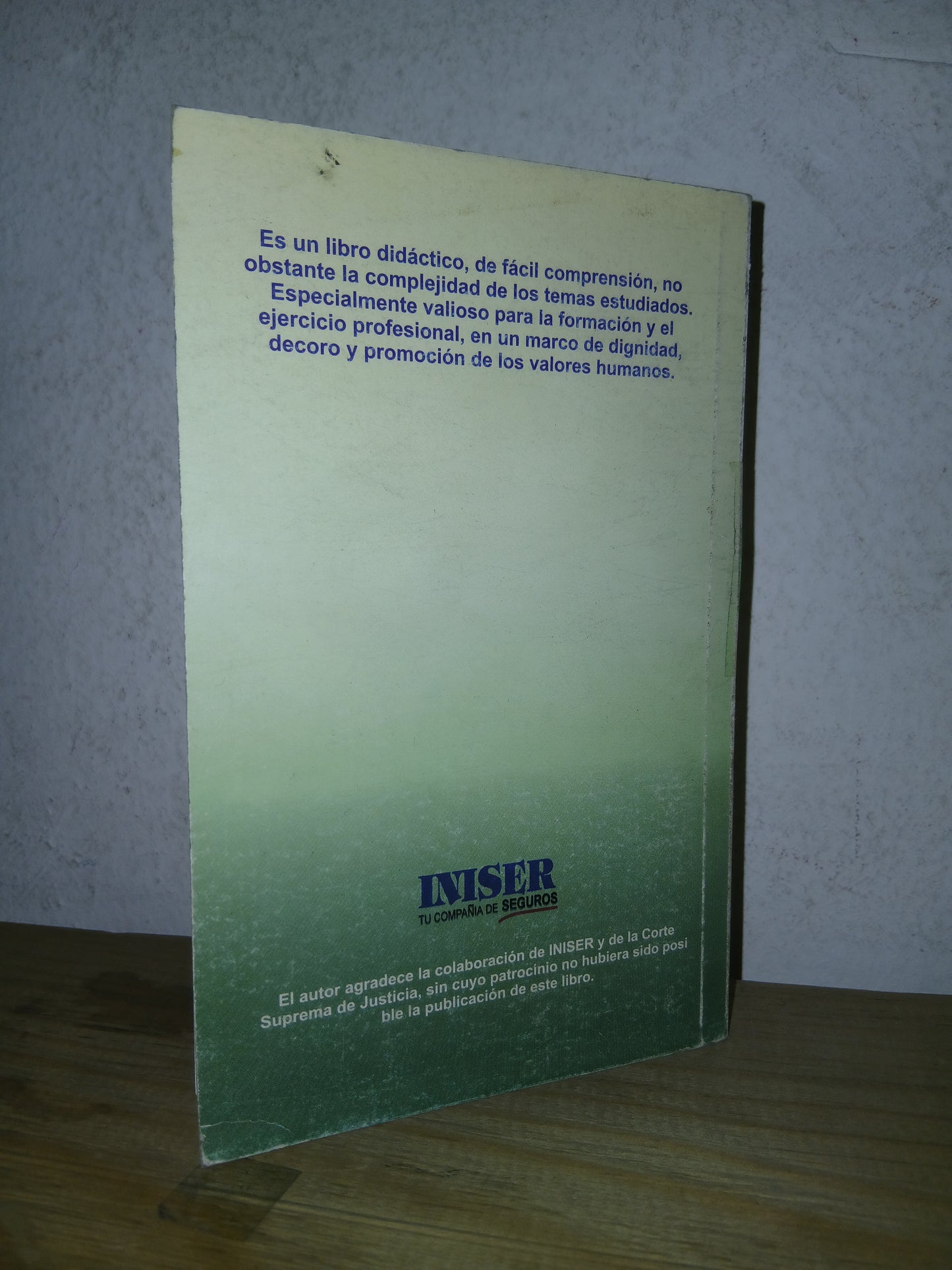 MANUAL DE ÉTICA PROFESIONAL POR NASERE HABED LÓPEZ USADO DERECHO LITERARIO 207