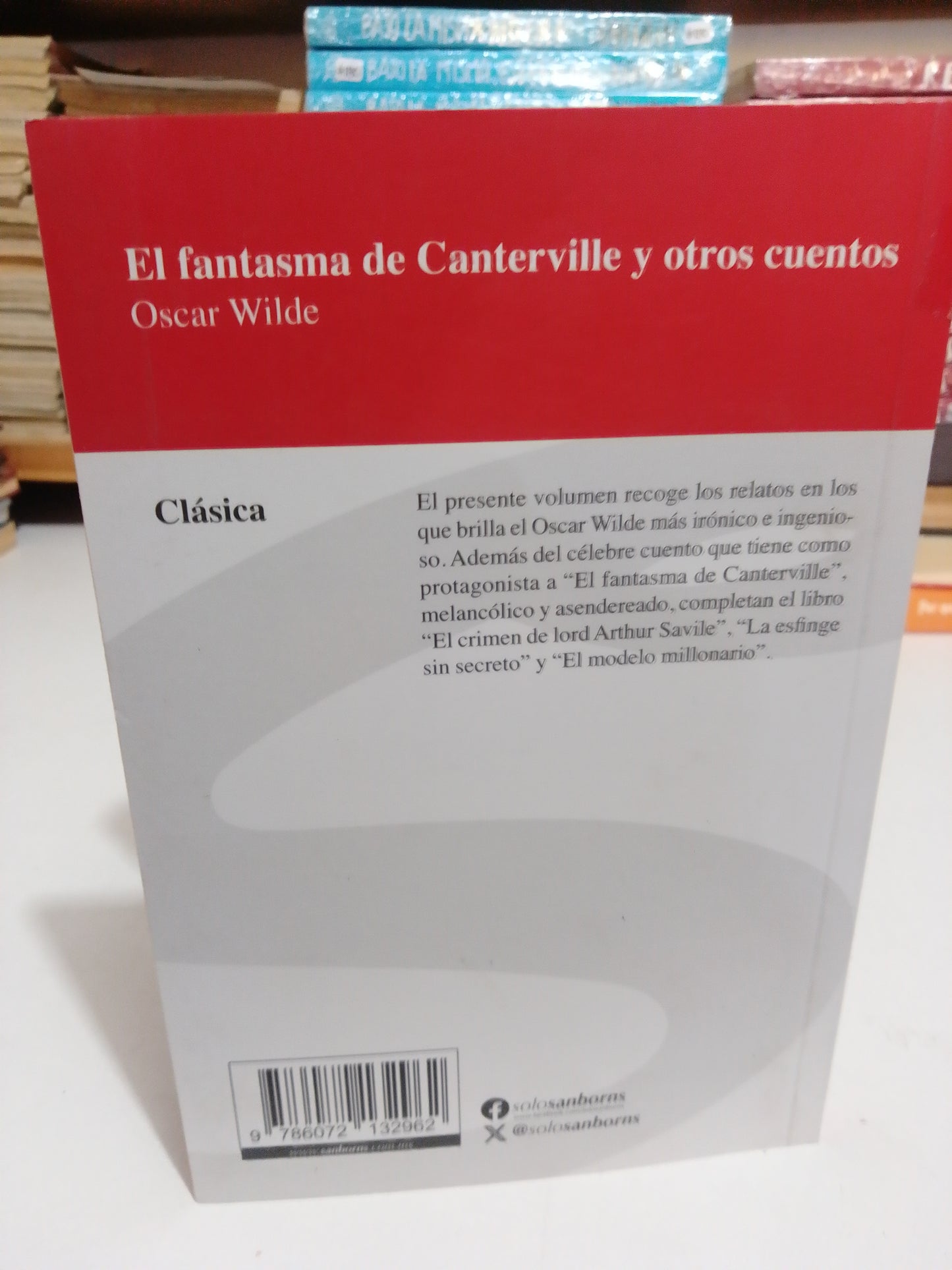 EL FANTASMA DE CANTERVILLE Y OTROS CUENTOS POR OSCAR WILDE USADO NOVELAS JUAREZ