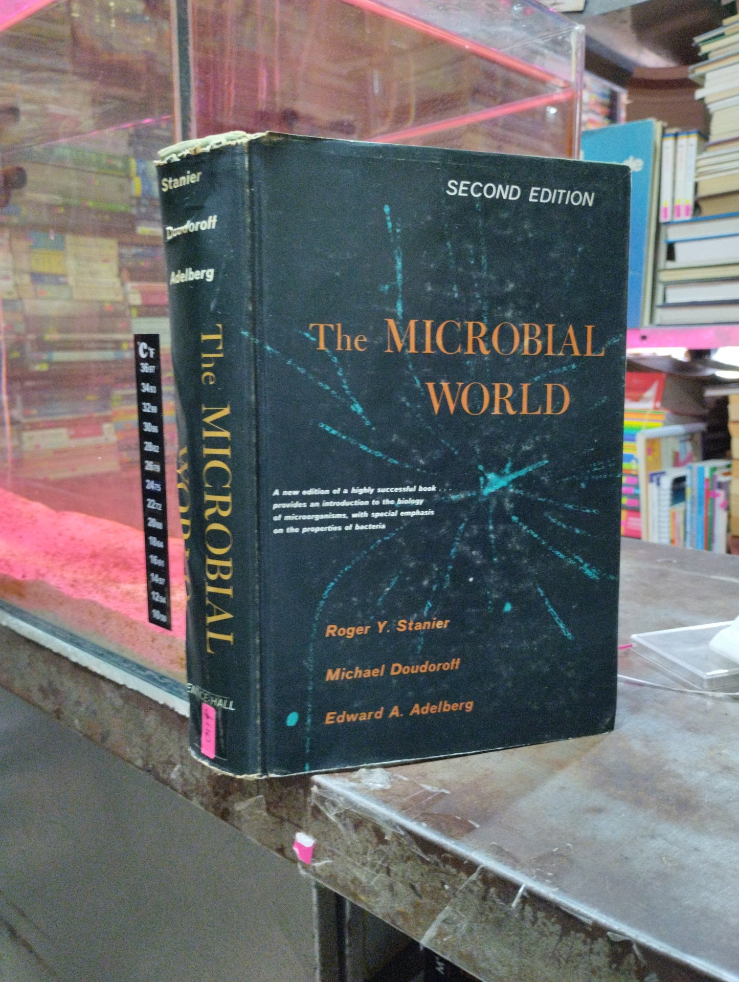 THE MICROBIAL WORLD POR STANIER, DOUDOROFF Y ADELBERG USADO BIOLOGÍA ALDAMA
