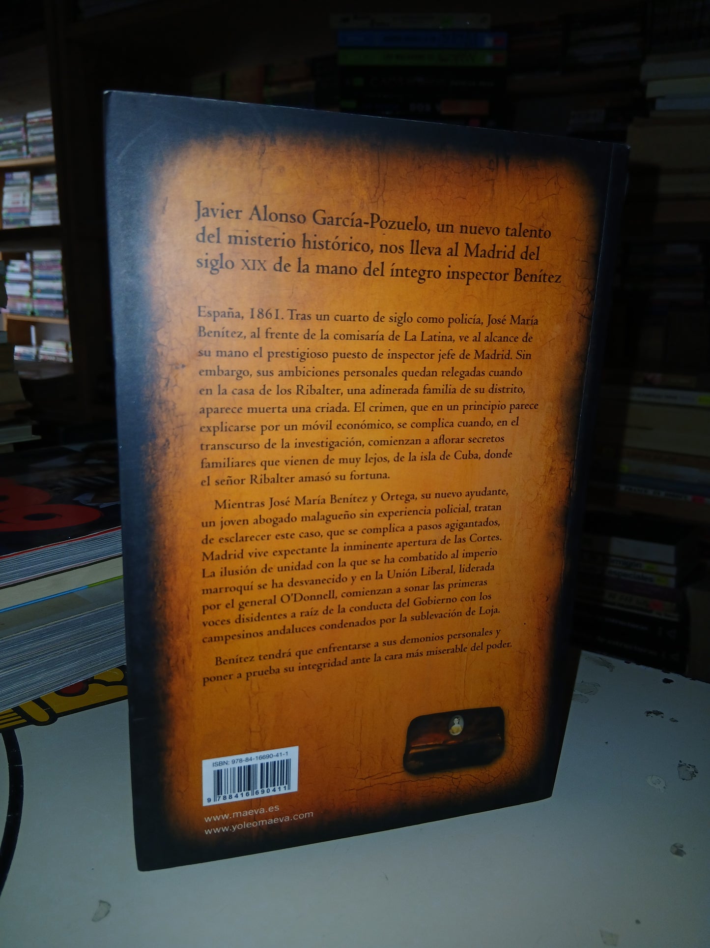 LA CAJITA DE RAPÉ POR JAVIER ALONSO GARCÍA-POZUELO USADO NOVELA LITERARIO 207