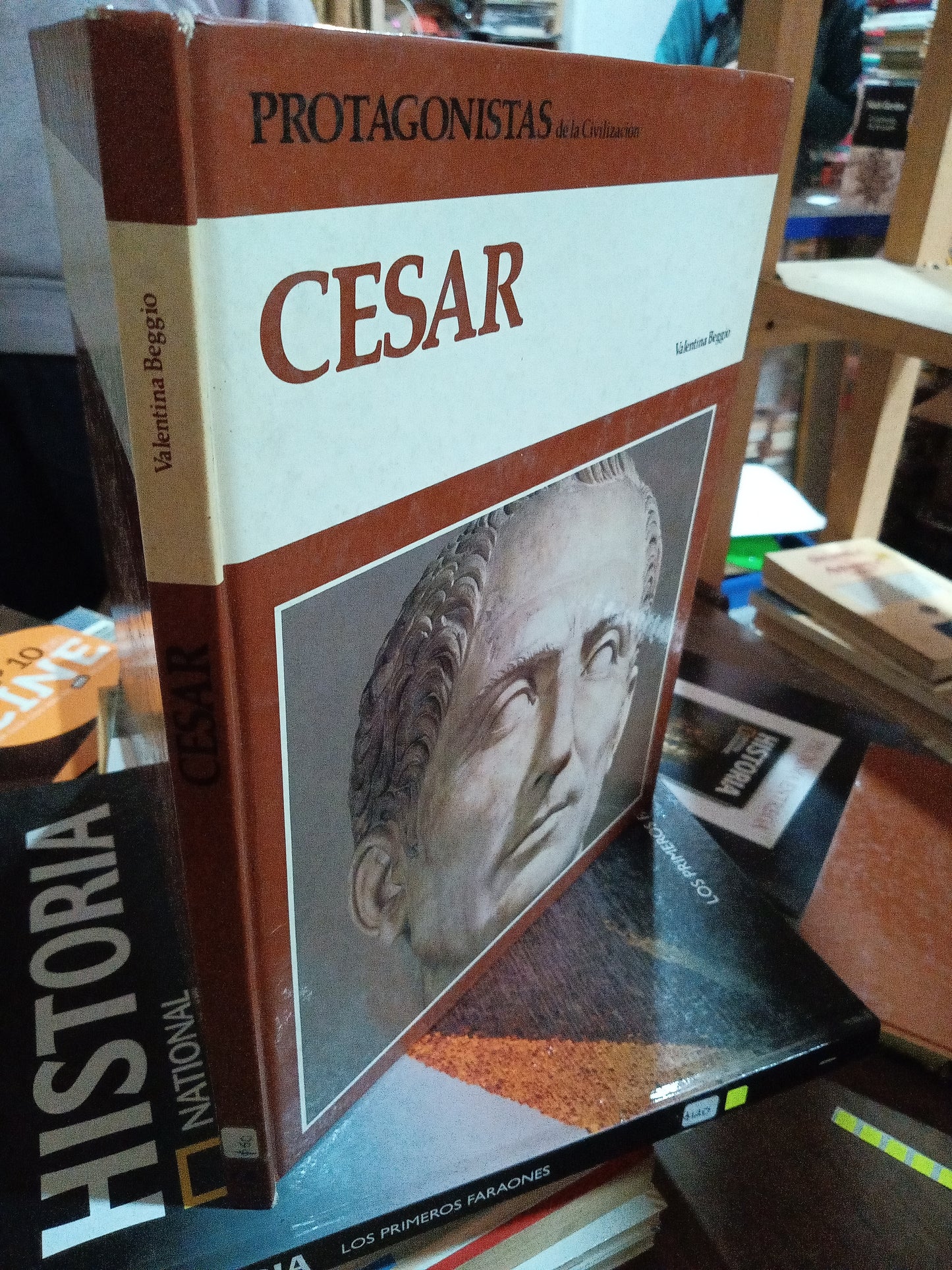 PROTAGONISTAS DE LA CIVILIZACIÓN CESAR POR VALENTINA BEGGIO USADO HISTORIA ALDAMA