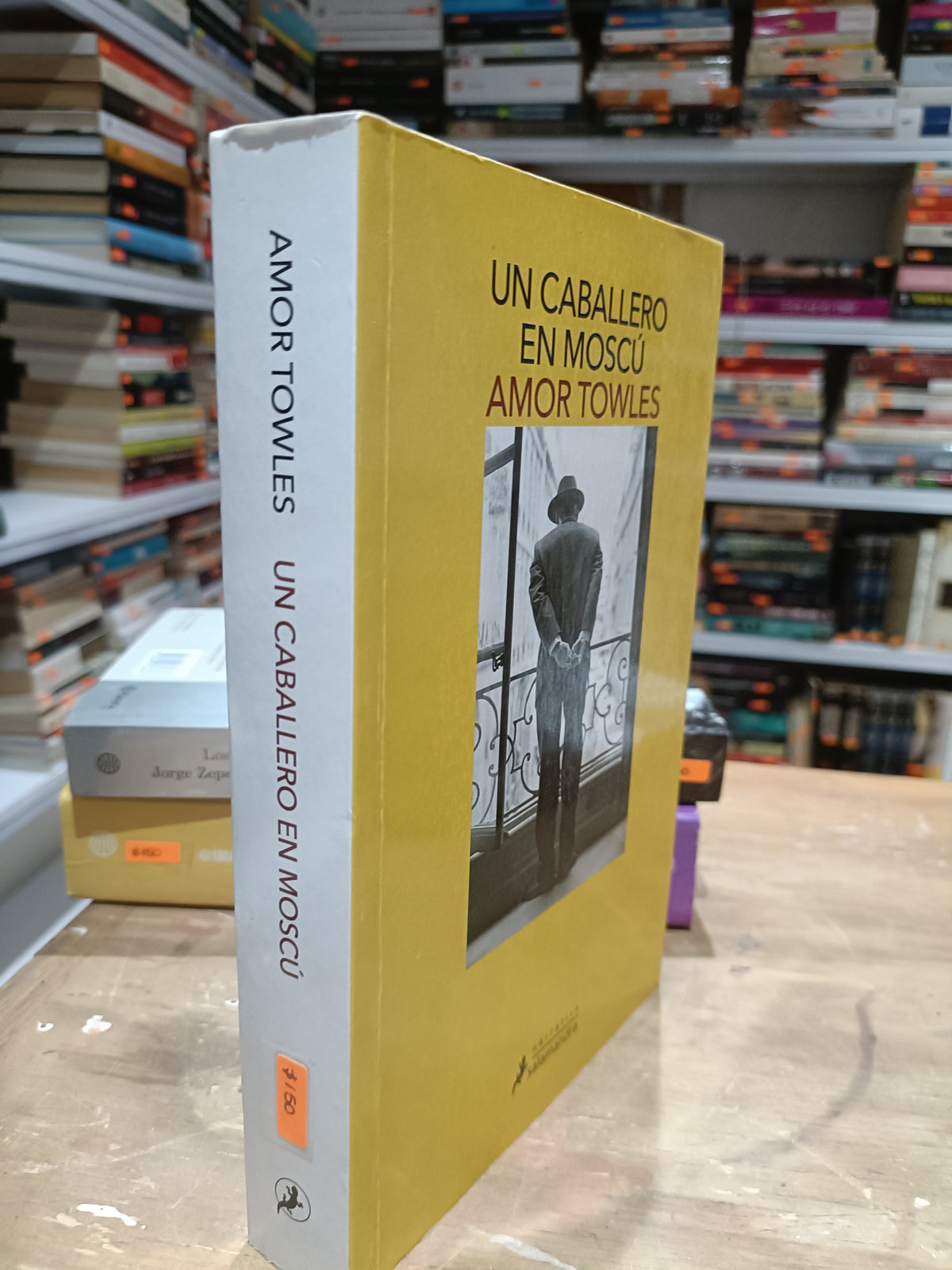 UN CABALLERO EN MOSCU AMOR TOWLES USADO NOVELA JUAREZ 515
