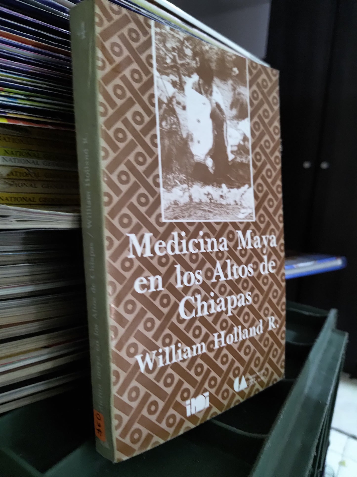 MEDICINA MAYA EN LOS ALTOS DE CHIAPAS POR WILLIAM HOLLAND R. USADO SALUD JUAREZ 515