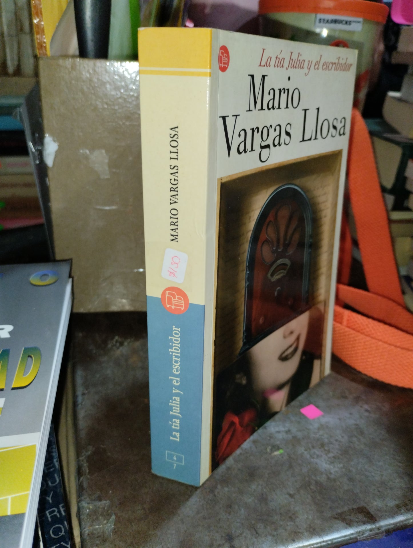LA TIA JULIA Y EL ESCRIBIDOR POR MARIO VARGAS LLOSA USADO NOVELAS ALDAMA