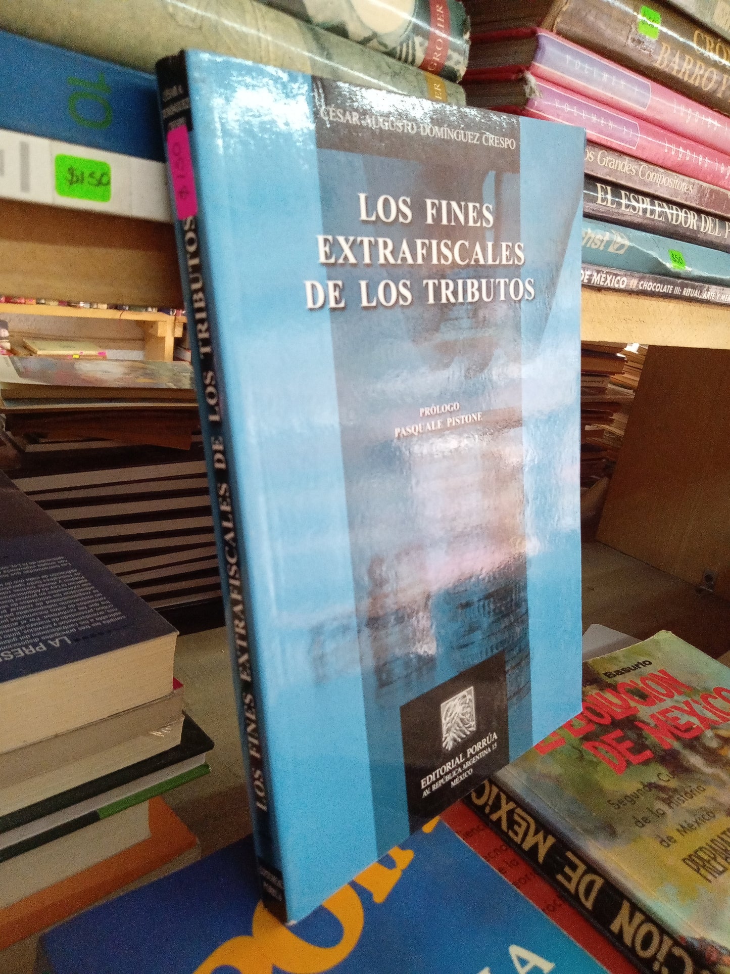 LOS FINES EXTRAFISCALES DE LOS TRIBUTOS POR CESAR AUGUSTO DOMINGUEZ CRESPO USADO DERECHO LITERARIO 207