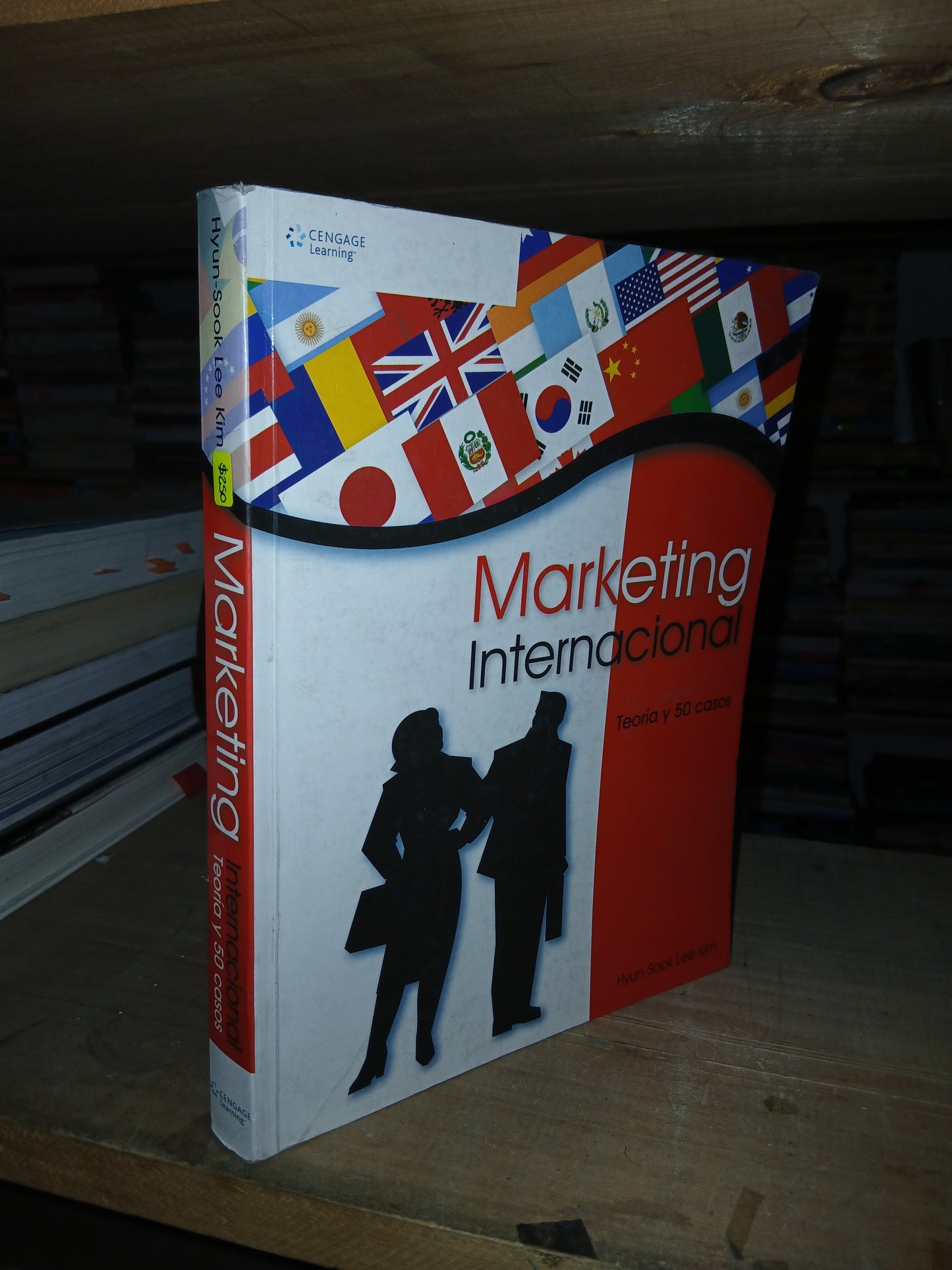 MARKETING INTERNACIONAL, TEORÍA Y 50 CASOS POR HYUN-SOOK LEE KIM USADO MARKETING LITERARIO 207