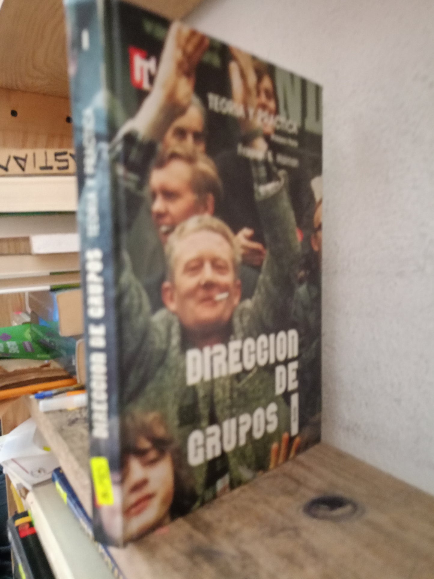 DIRECCION DE GRUPOS POR FRANKLYN S HAIMAN USADO ADMINISTRACIÓN LITERARIO 305