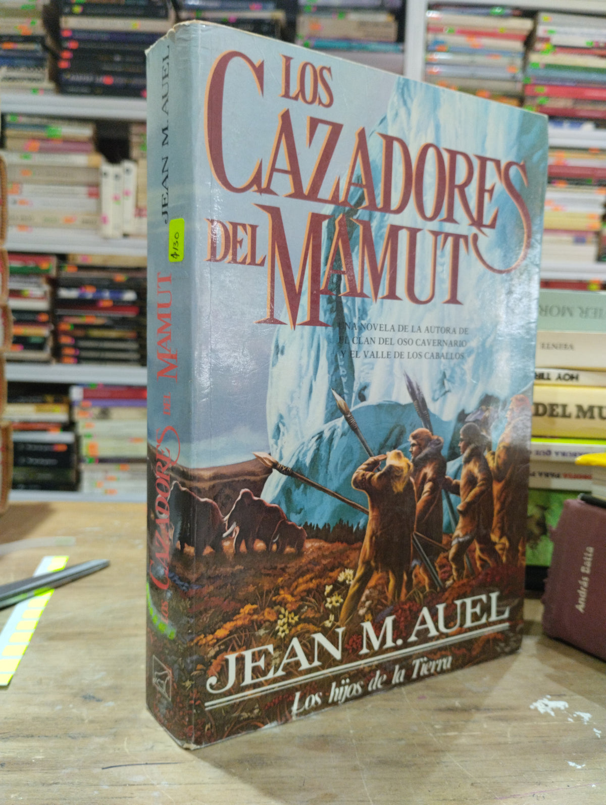 LOS CAZADORES DEL MAMUT POR JEAN M AUEL USADO NOVELAS JUAREZ 515