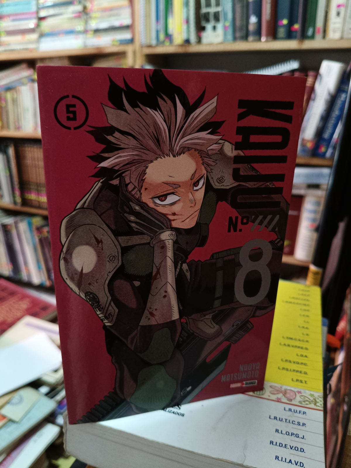 KAIJU 8 #5 NAOYA MATSUMOTO USADO NOVELA LITERARIO 305