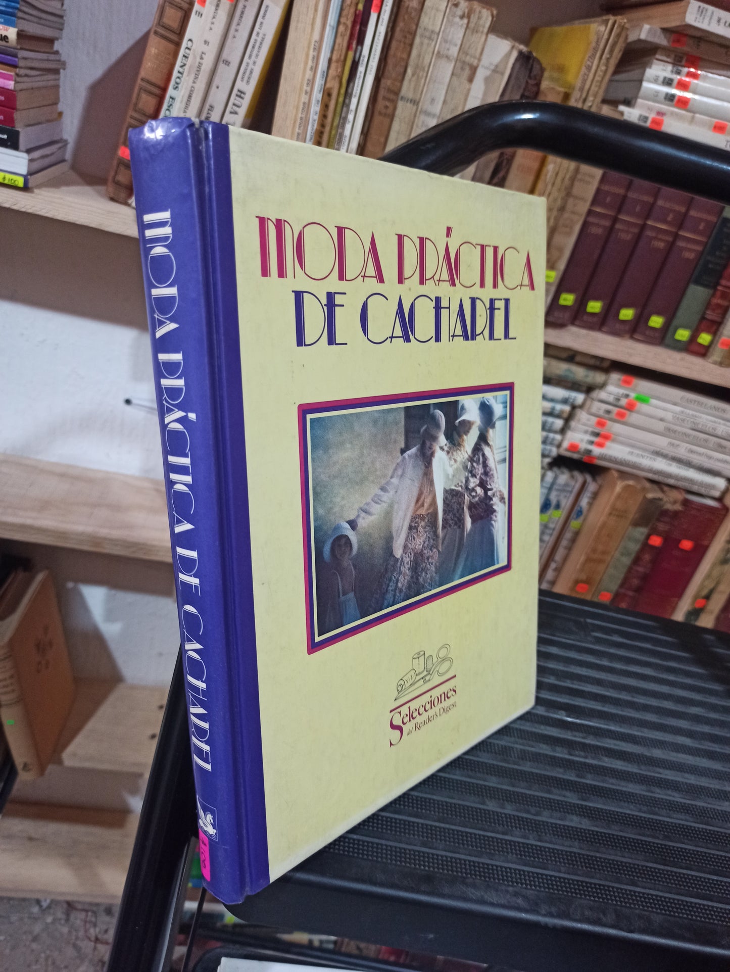 MODA PRÁCTICA DE CACHAREL POR JEAN CACHAREL USADO OFICIOS ALDAMA