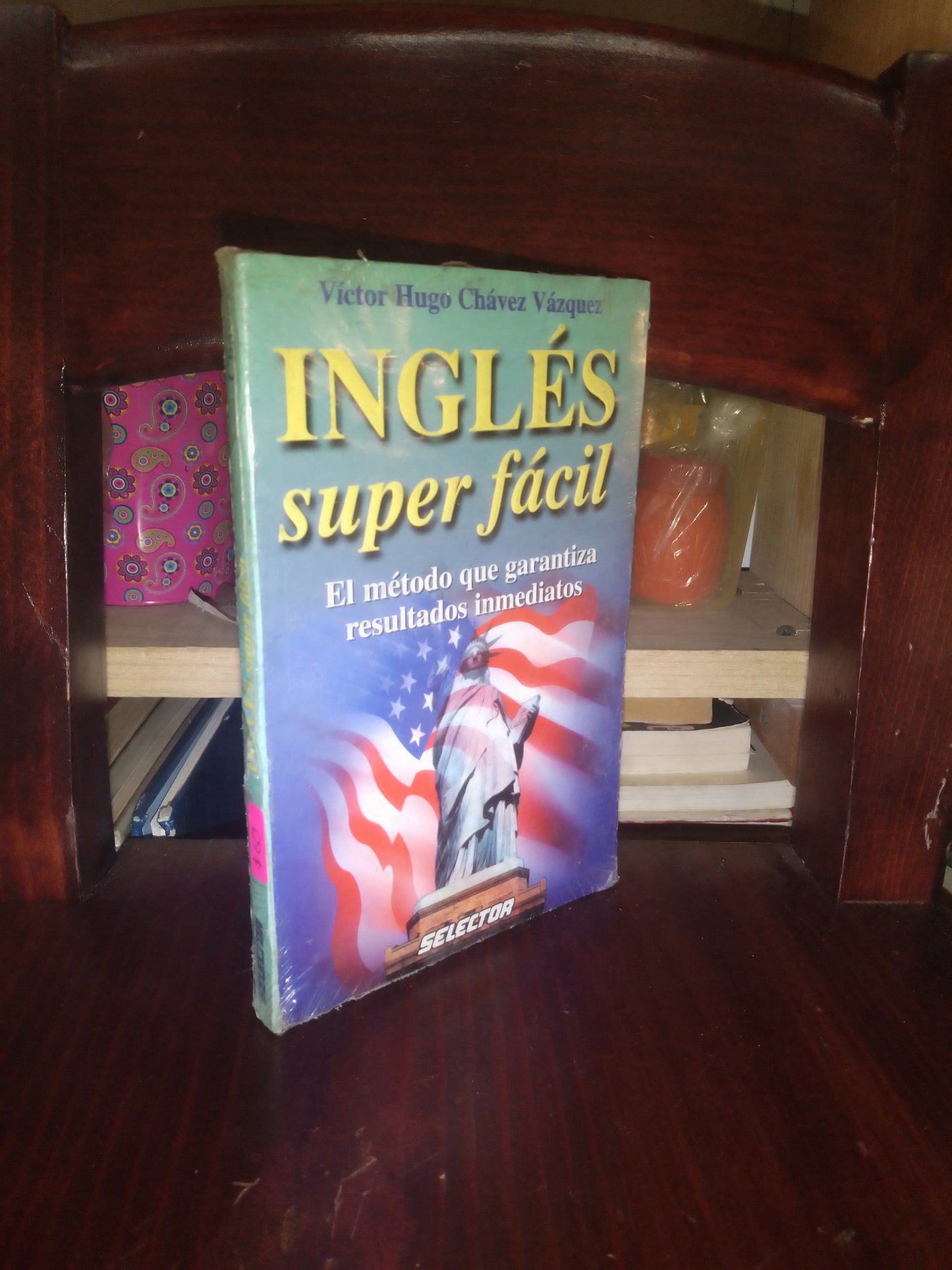 INGLÉS SUPER FÁCIL POR VICTOR HUGO CHÁVEZ VÁZQUEZ USADO IDIOMAS LITERARIO 207