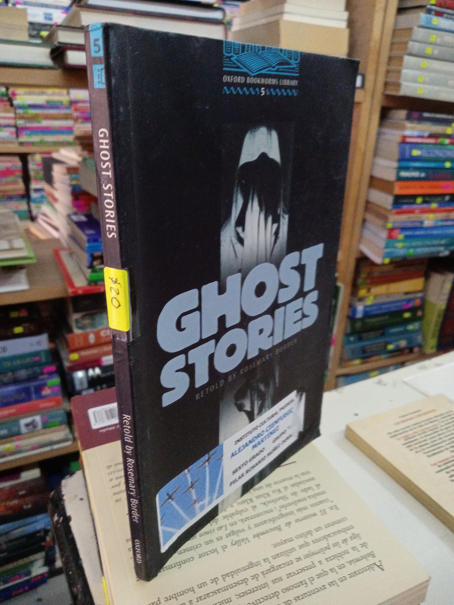 GHOST STORIES POR ROSEMARY BORDER USADO IDIOMAS LITERARIO 207