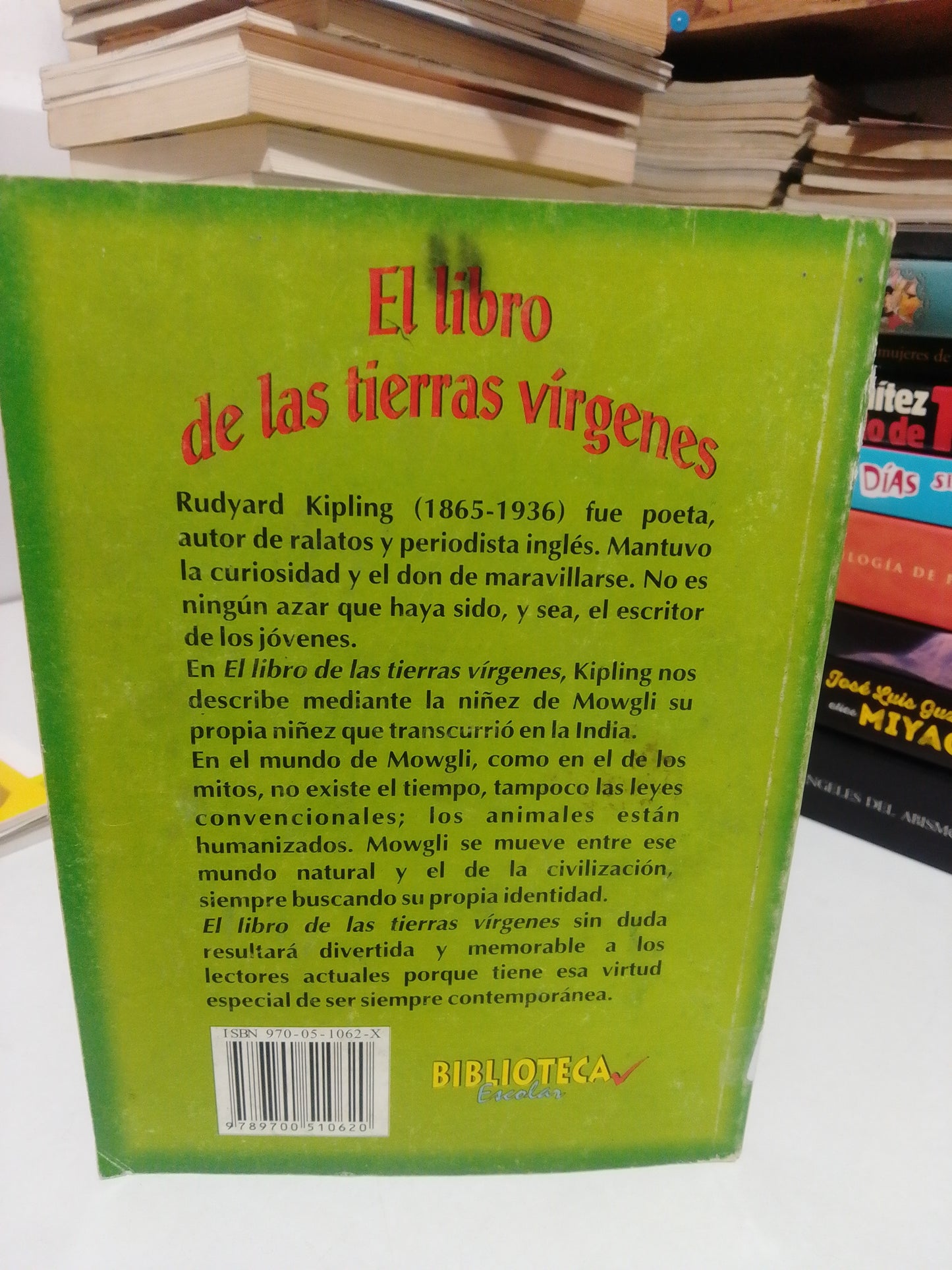 EL LIBRO DE LAS TIERRAS VIRGENES POR RUDYARD KIPLING USADO INFANTIL JUAREZ