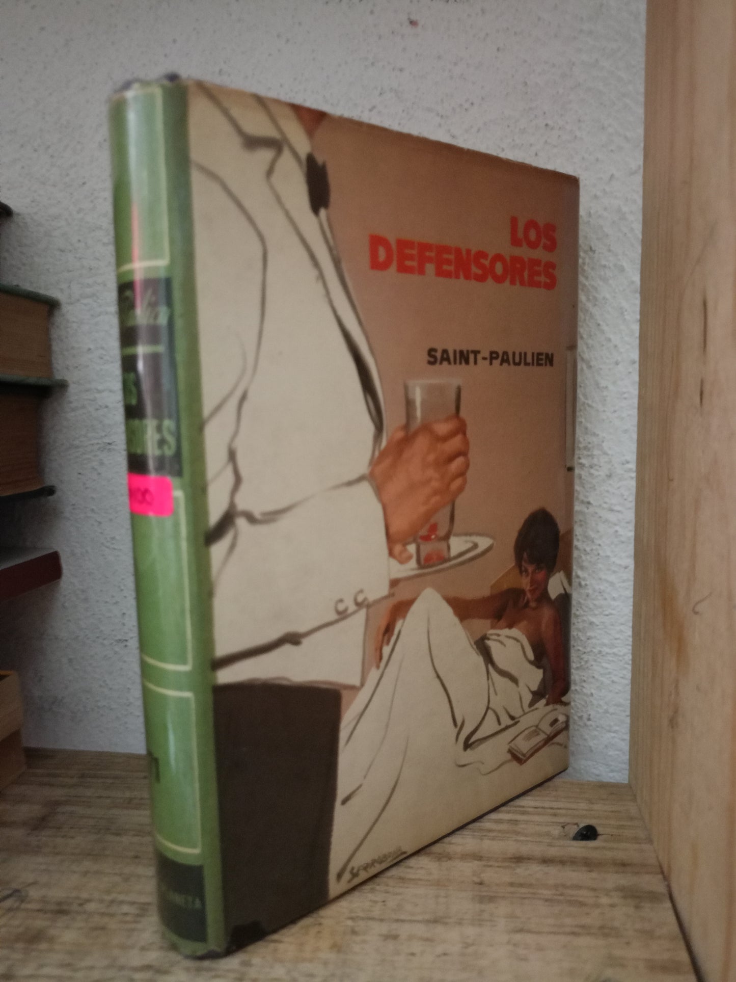 LOS DEFENSORES SAINT PAULIEN USADO NOVELA LITERARIA 305