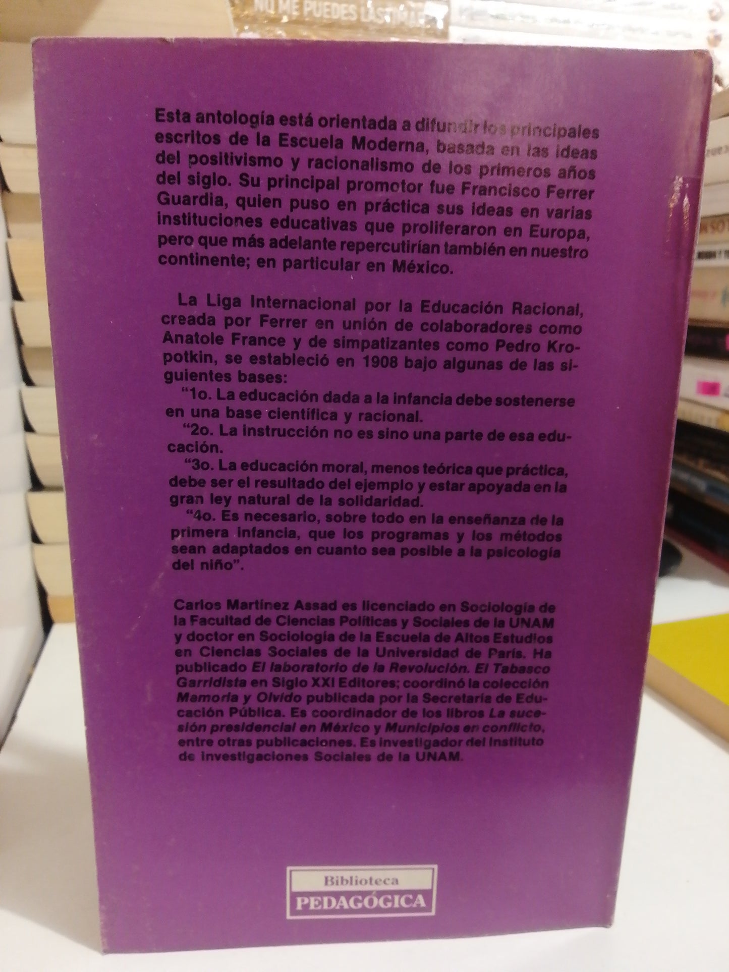 EN EL PAIS DE LA AUTONOMIA POR CARLOS MARTINEZ ASSAD USADO NOVELA JUAREZ