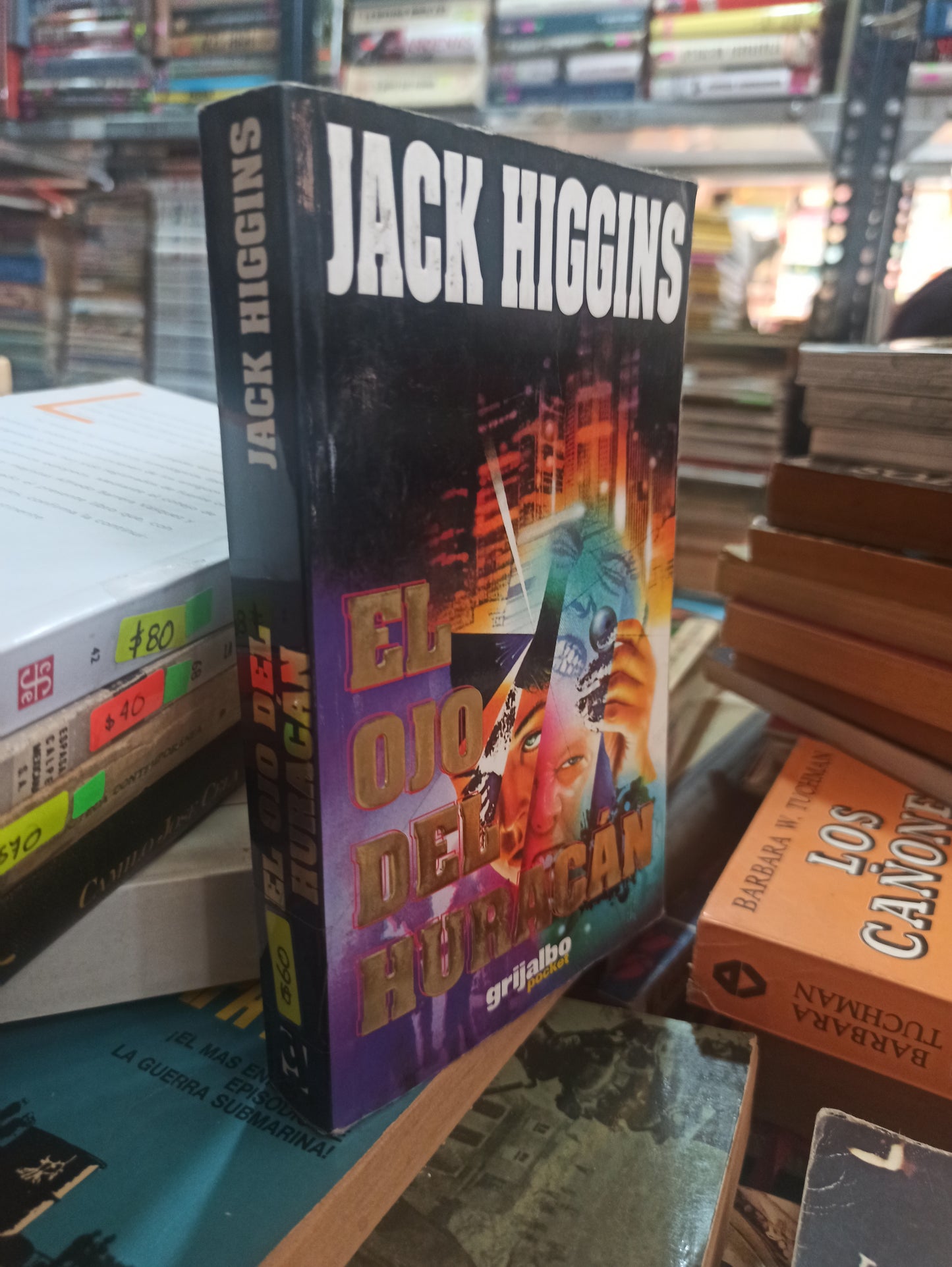 EL OJO DEL HURACÁN POR JACK HIGGINS USADO NOVELAS ALDAMA