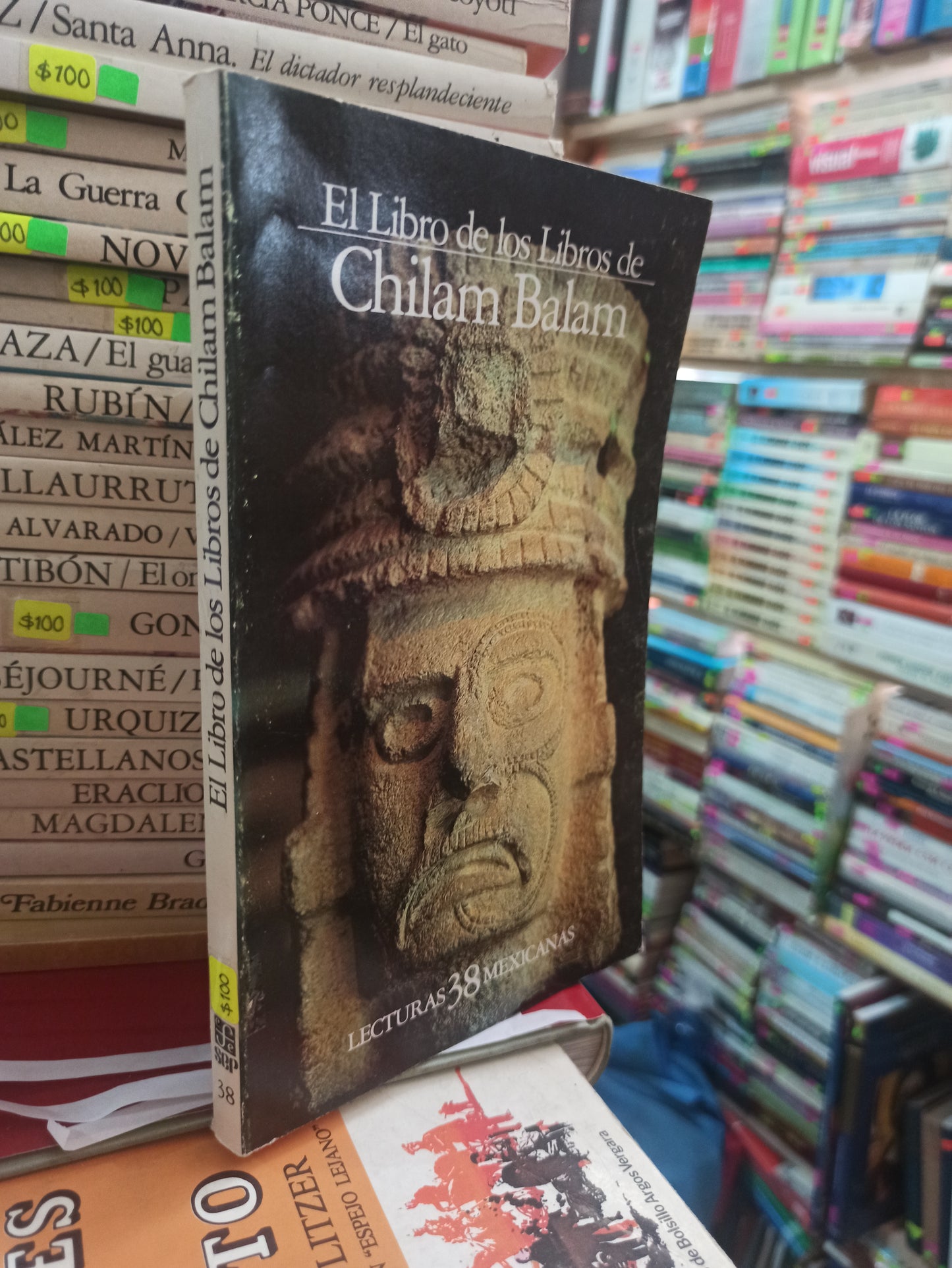 EL LIBRO DE LOS LIBROS DE CHILAM BALAM USADO NOVELAS ALDAMA