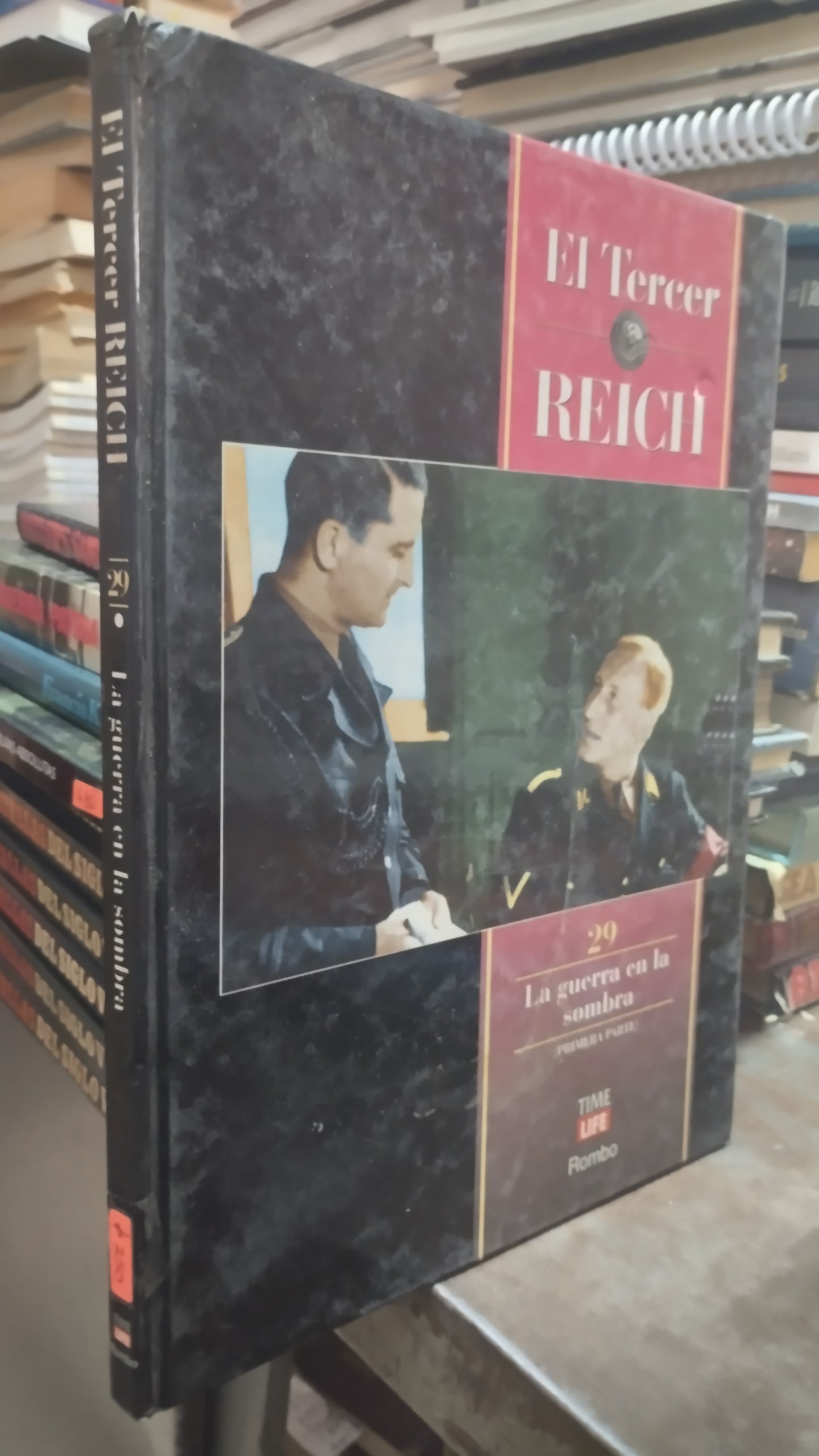 LA GUERRA EN LA SOMBRA 29 LIBRO USADO HISTORIA ALDAMA