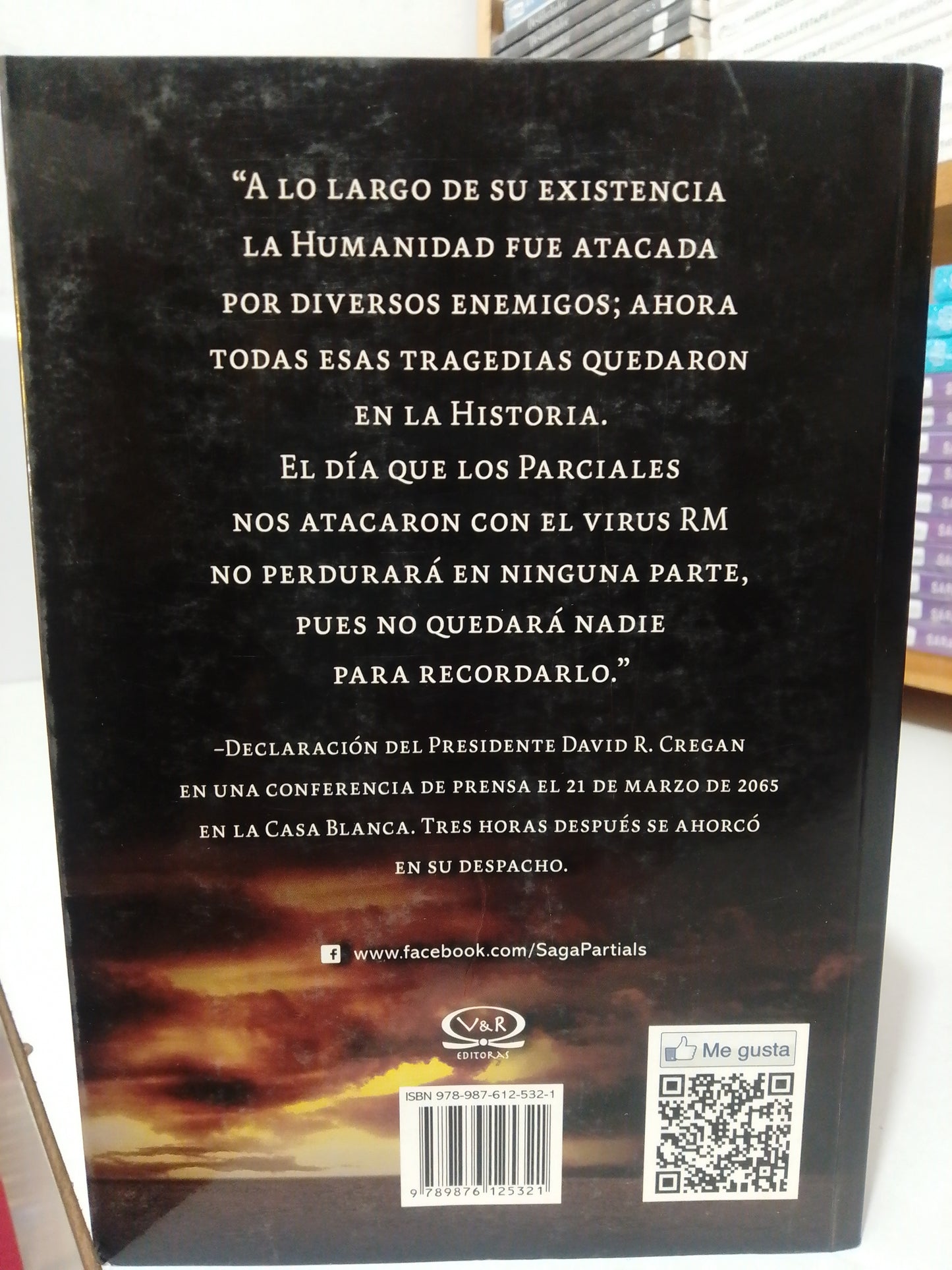 PARTIALS LA CONEXION POR DAN WELLS USADO NOVELA JUAREZ