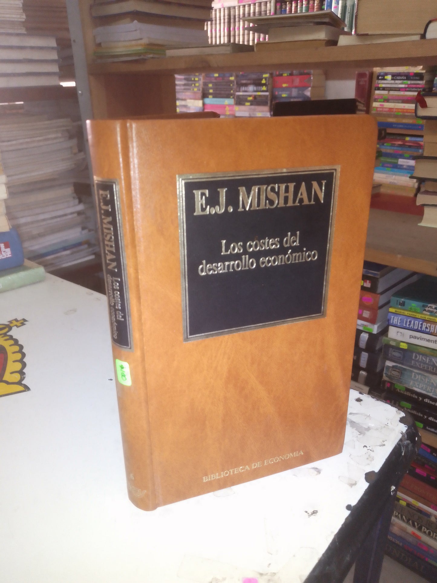 LOS COSTES DEL DESARROLLO ECONÓMICO POR E.J. MISHAN USADO ADMINISTRACIÓN LITERARIO 207