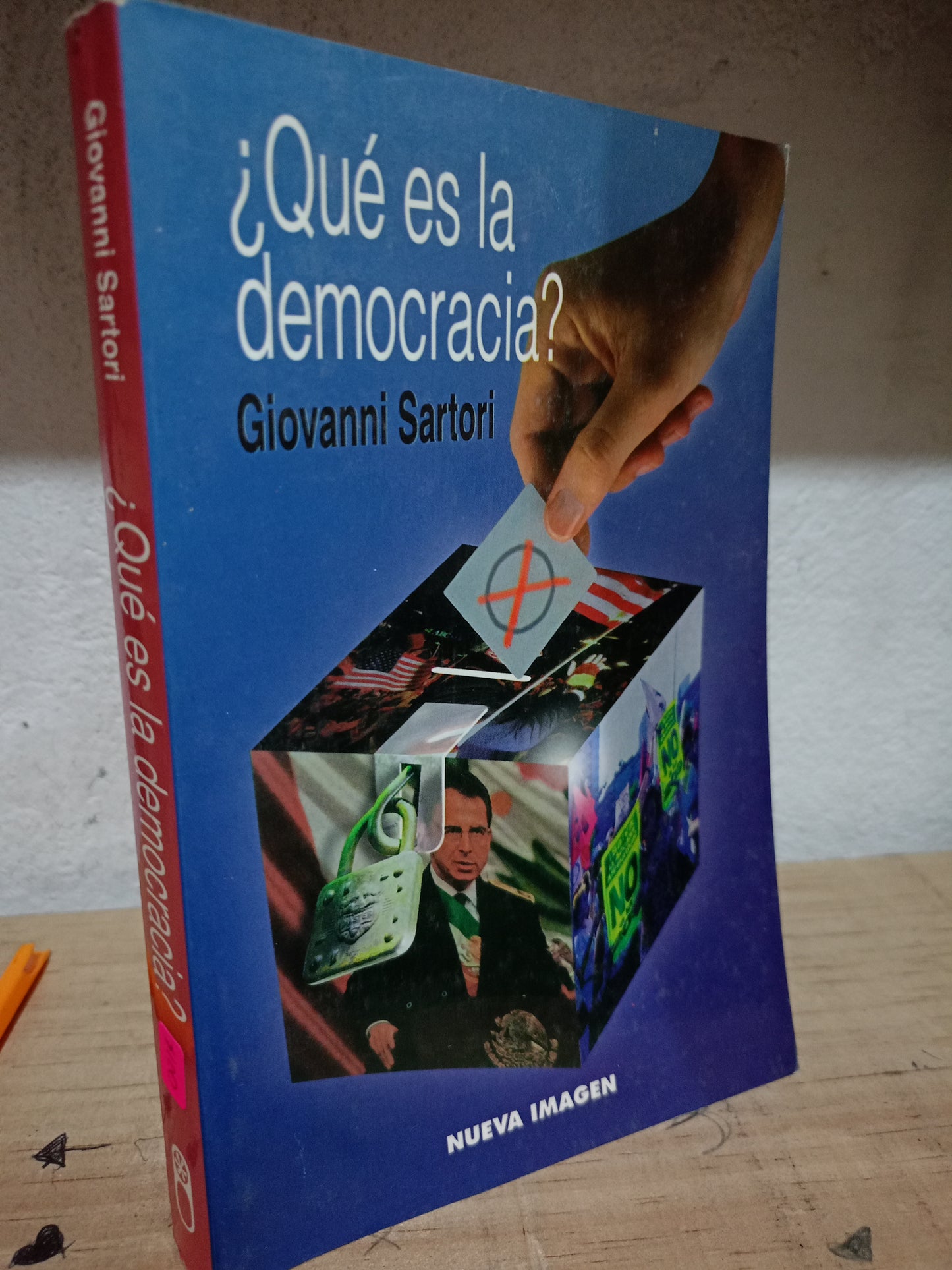 QUE ES LA DEMOCRACIA POR GIOVANNI SARTORI USADO POLITICA LITERARIO 305