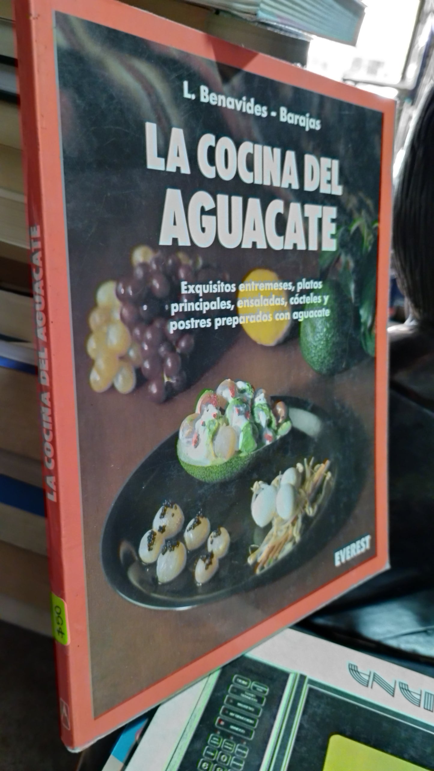 LA COCINA DEL AGUACATE POR L BENAVIDES LIBRO USADO COCINA ALDAMA