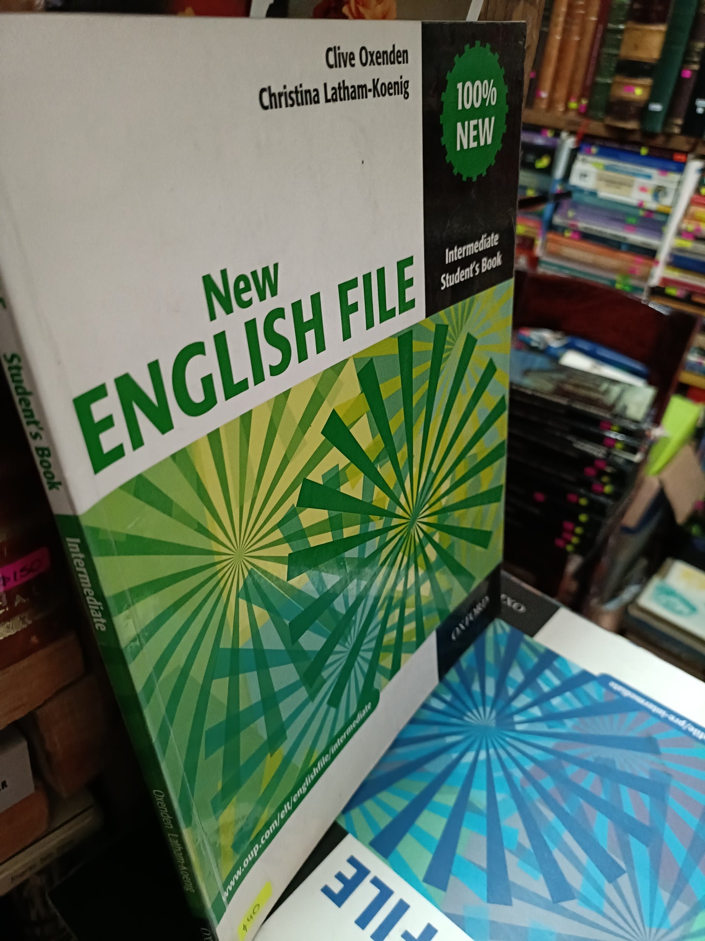 NEW ENGLISH FILE POR CLIVE OXENDEN USADO IDIOMAS LITERARIO 305