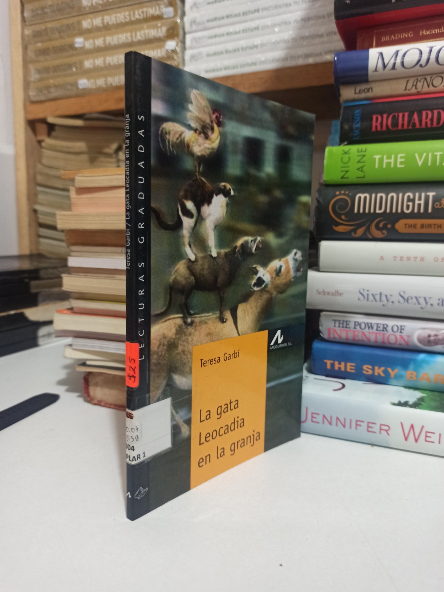LA GATA LEOCADIA EN LA GRANJA POR TERESA GARBI USADO NOVELAS JUÁREZ