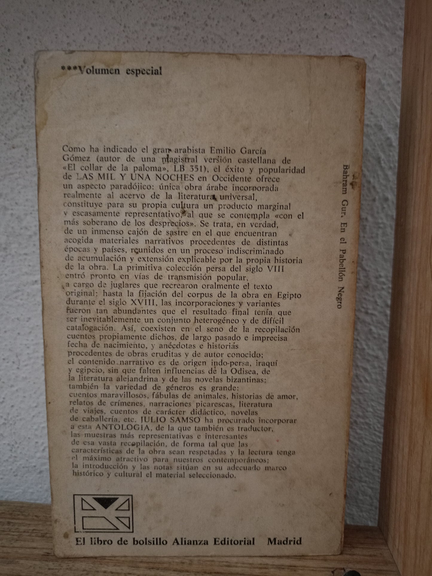 ANTOLOGÍA DE LAS MIL Y UNA NOCHES USADO NOVELA LITERARIO 305