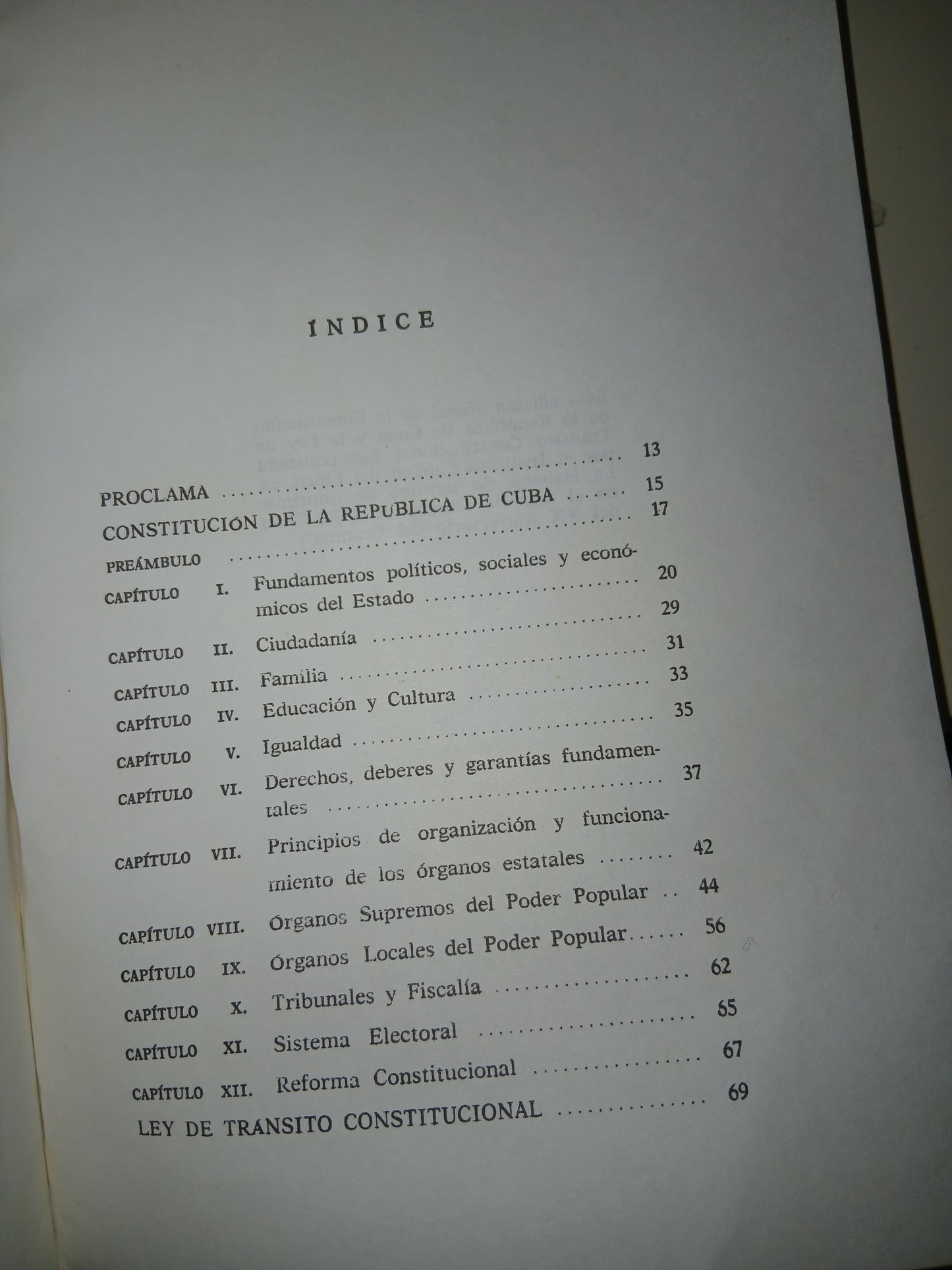 CONSTITUCIÓN DE LA REPÚBLICA DE CUBA USADO DERECHO LITERARIO 207