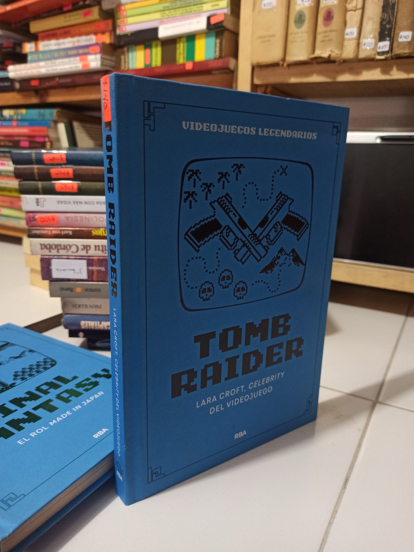 TOMB RIDER POR EDITORIAL RBA USADO NOVELAS JUÁREZ