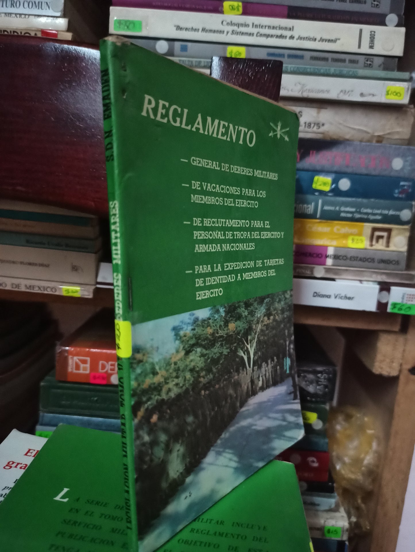 REGLAMENTO GENERAL DE DEBERES MILITARES DE VACACIONES PARA LOS MIEMBROS DEL EJÉRCITO ETC. POR EDITORIAL SEN USADO DERECHO LITERARIO 207