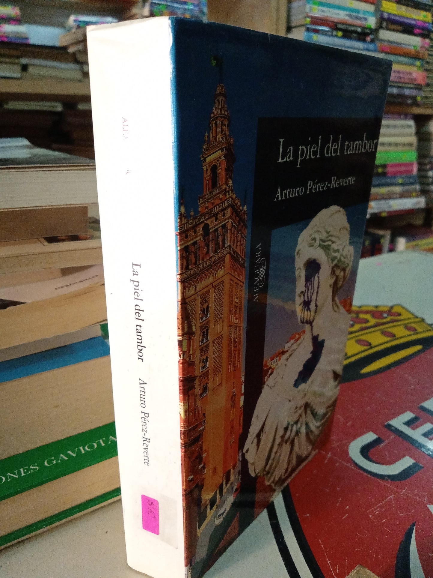 LA PIEL DEL TAMBOR POR ARTURO PEREZ REVERTE USADO NOVELA LITERARIO 207