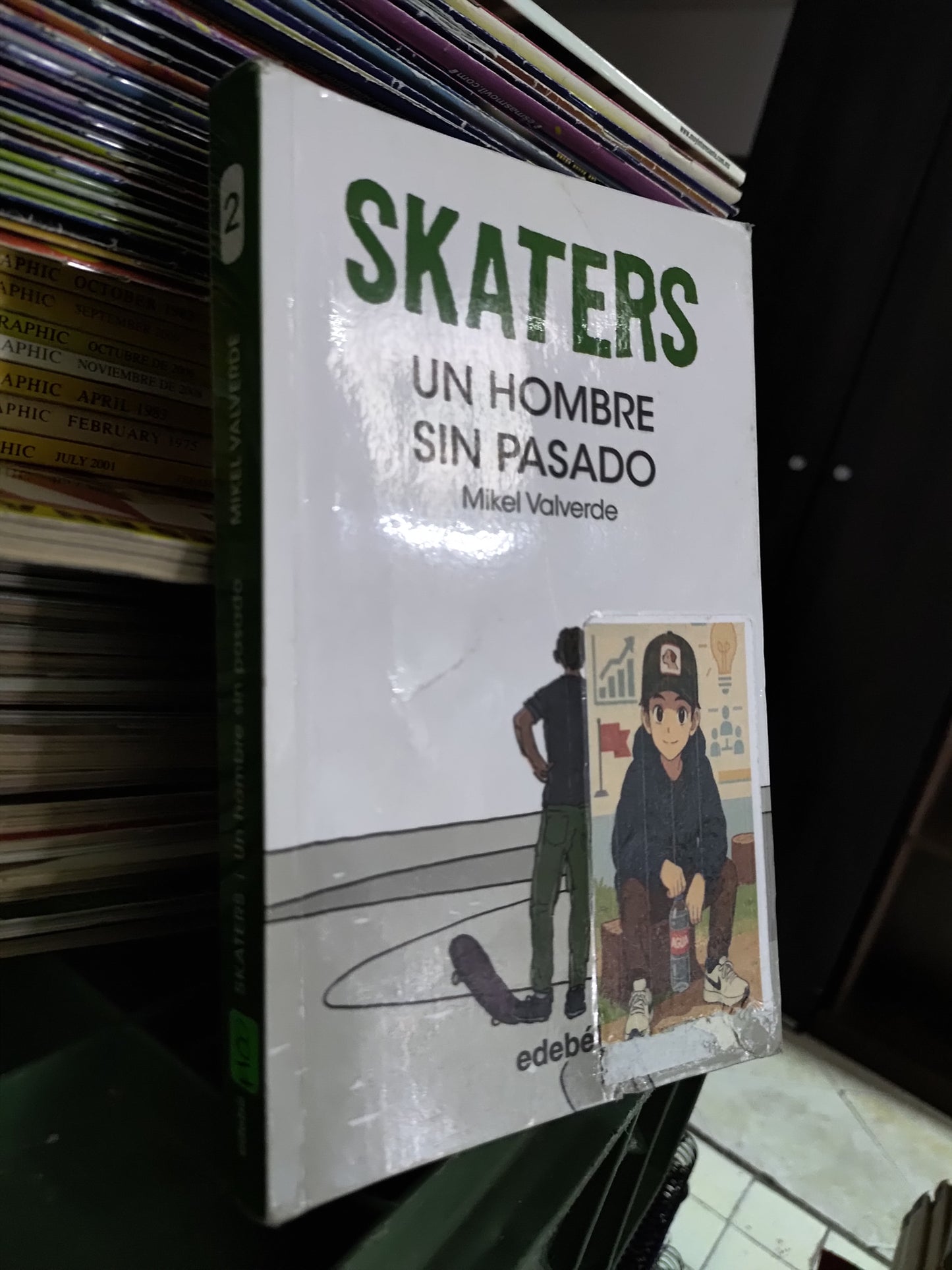 SKATERS UN HOMBRE SIN PASADO POR MIKEL VALVERDE USADO NOVELAS JUAREZ 515