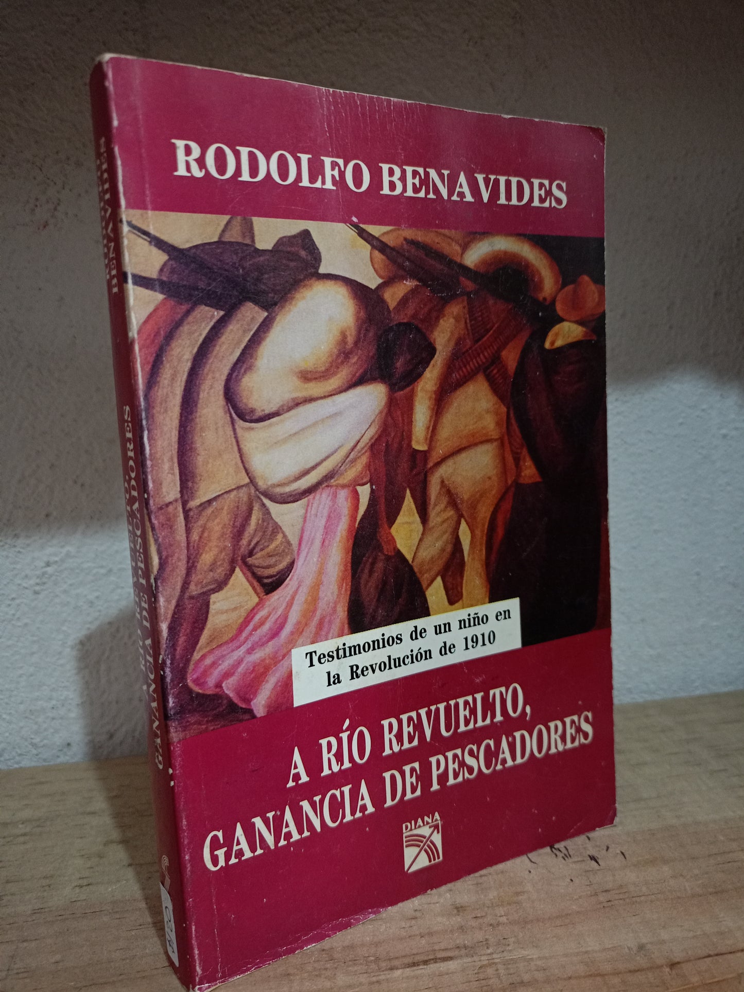 A RIO REVUELTO GANANCIA DE PESCADORES POR RODOLFO BENAVIDES USADO HISTORIA LITERARIO 305