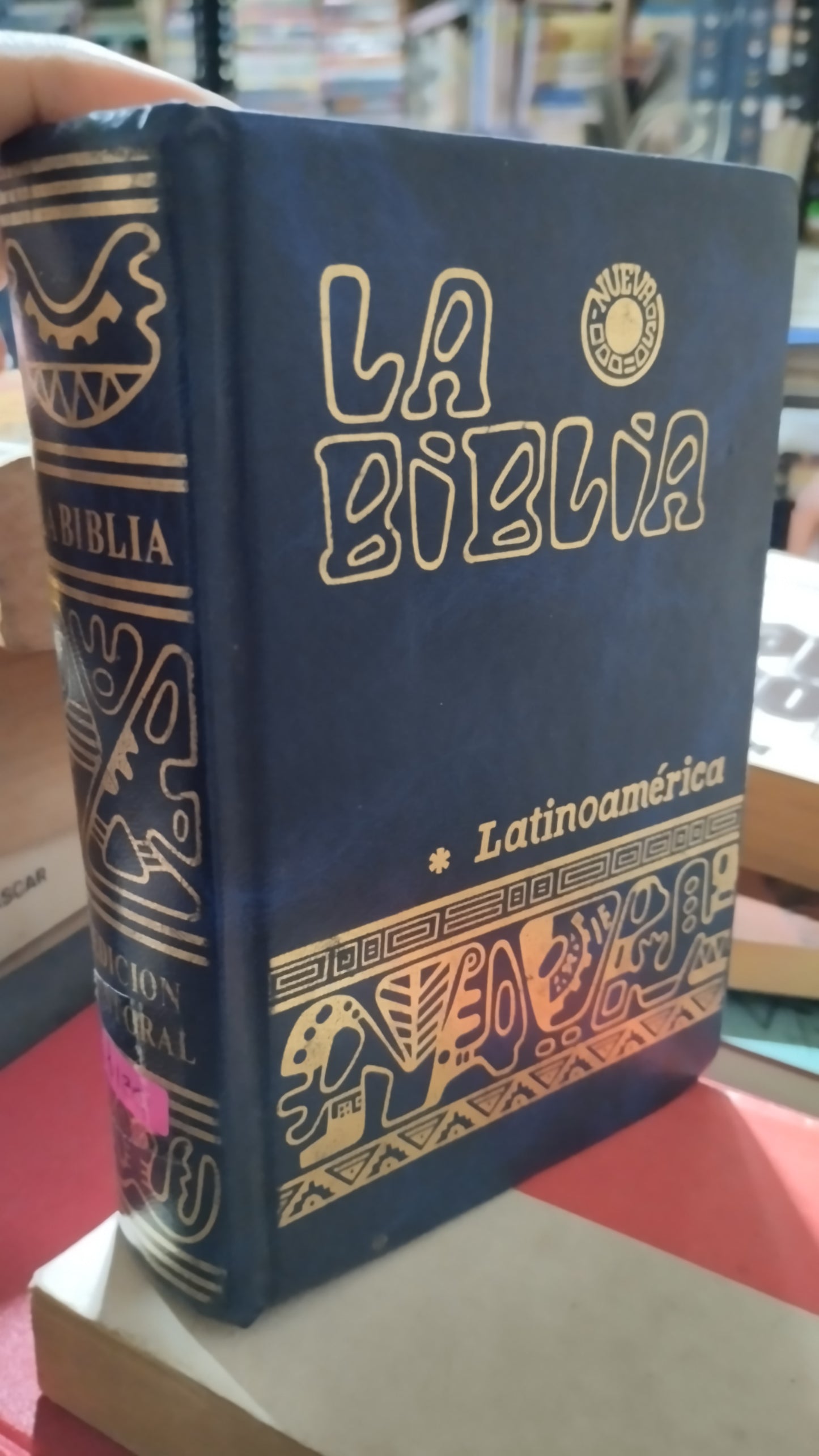 LA BIBLIA LATINOAMERICANA POR EDITORIAL VERBO DIVINO LIBRO USADO RELIGION ALDAMA