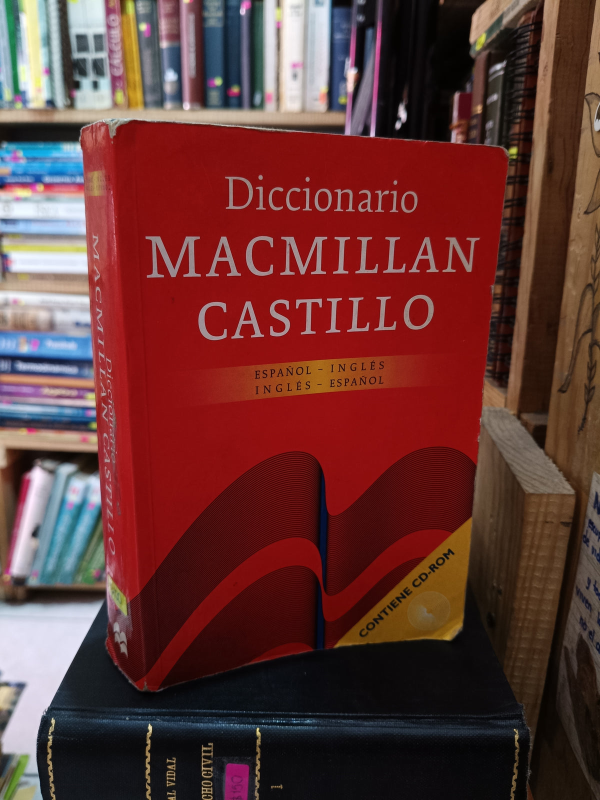 DICCIONARIO MACMILLAN CASTILLO ESPAÑOL INGLES USADO IDIOMAS LITERARIO 305