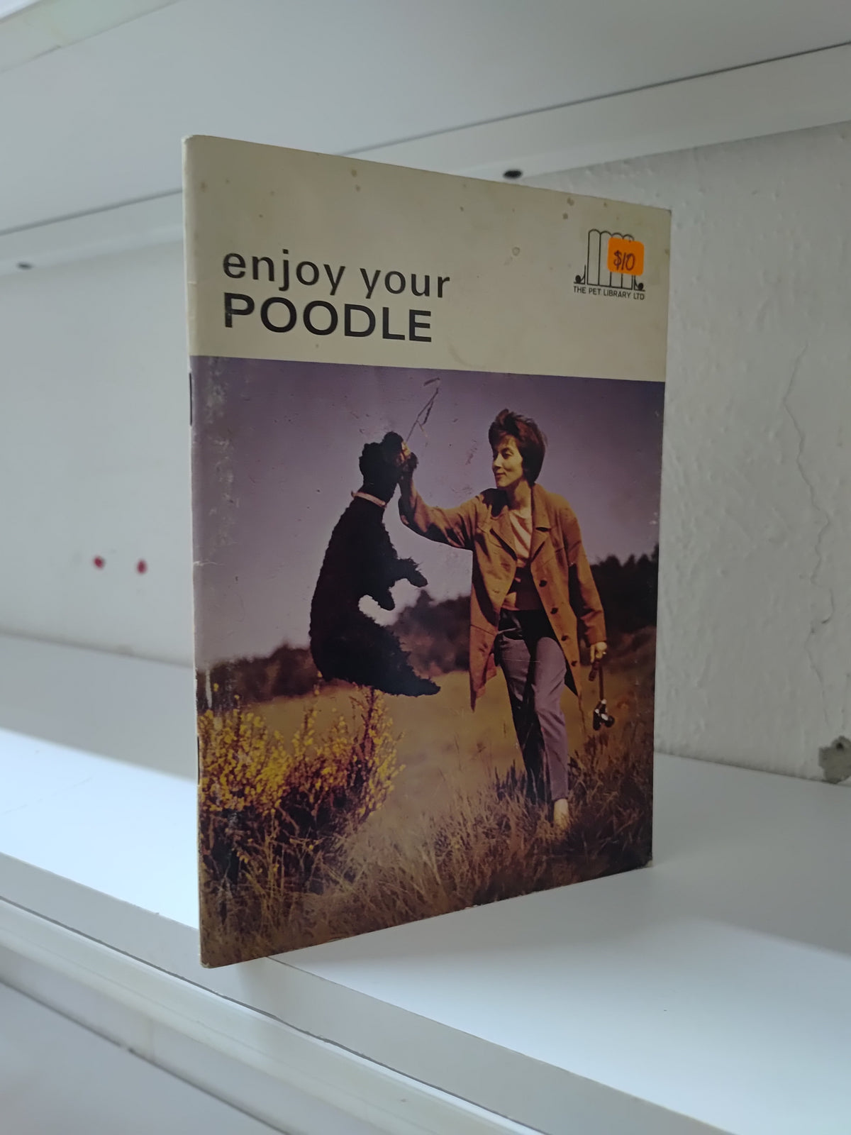 ENJOY YOUR POODLE POR EDITORIAL PET LIBRARY USADO BIOLOGIA JUAREZ 515