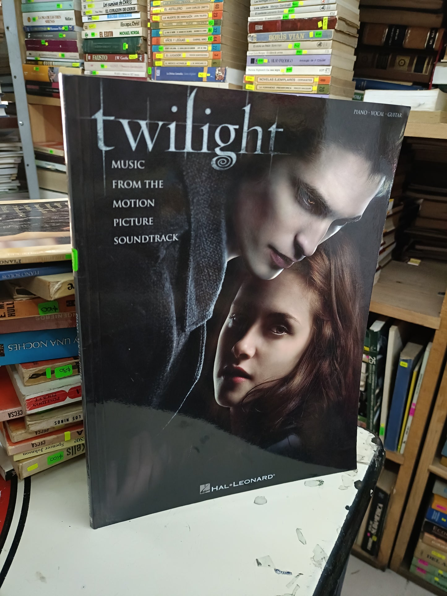 TWILIGHT PIANO VOCAL GUITAR USADO ARTE LITERARIO 207