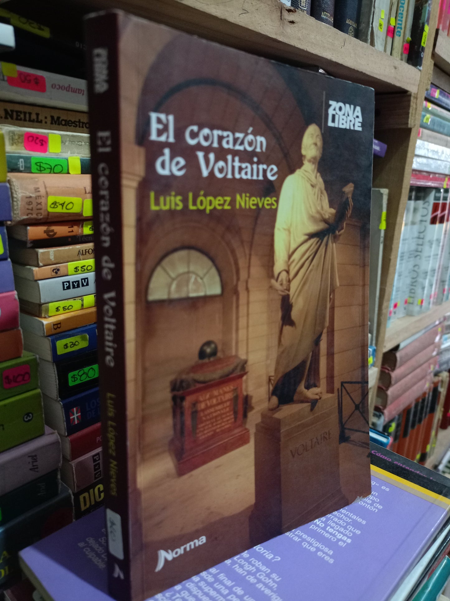 EL CORAZON DE VOLTARIE POR LUIS LOPEZ NIEVES USADO NOVELA LITERARIO 305