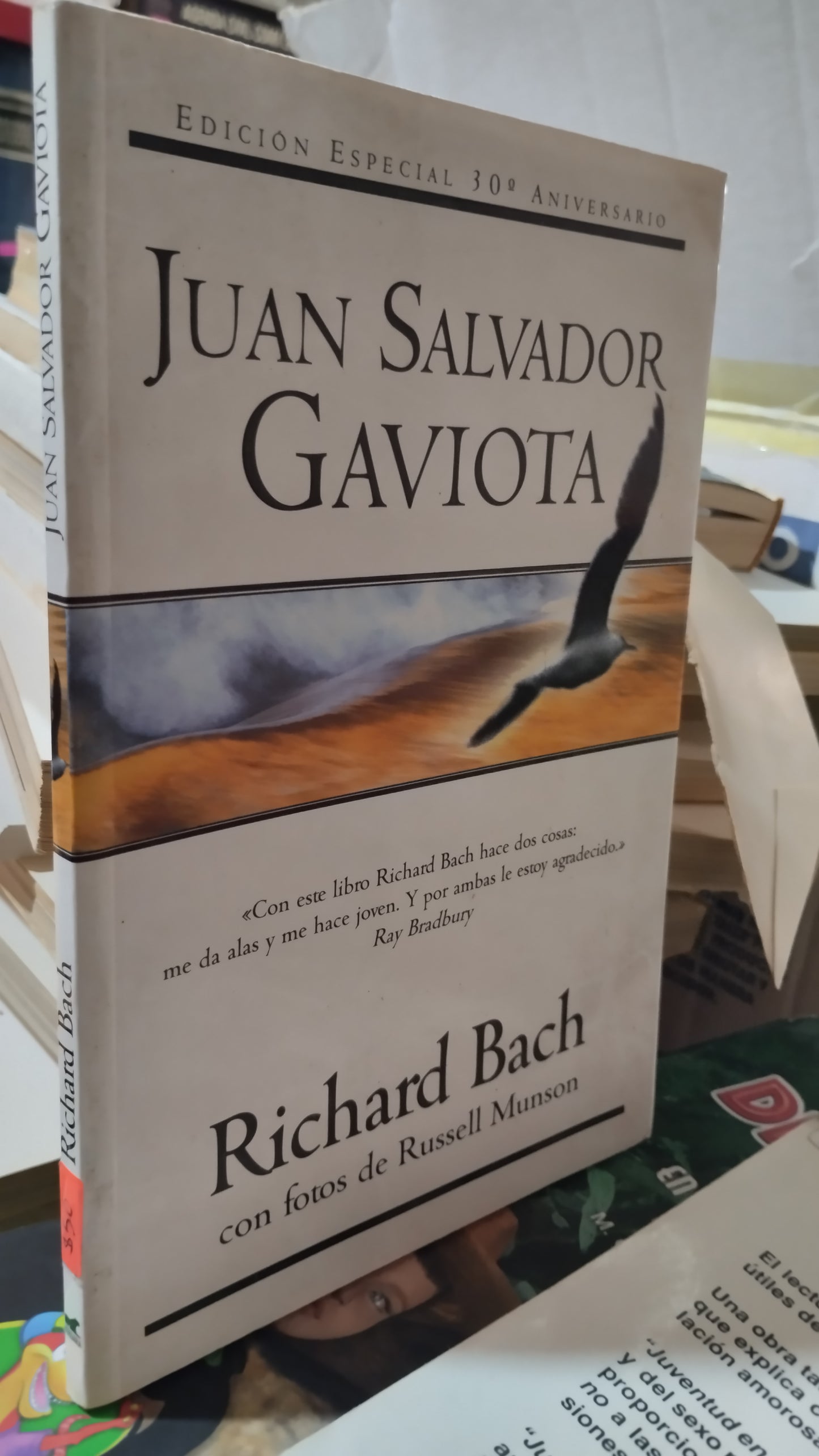 JUAN SALVADOR GAVIOTA POR RICHARD BACH LIBRO USADO SUPERACION PERSONAL ALDAMA
