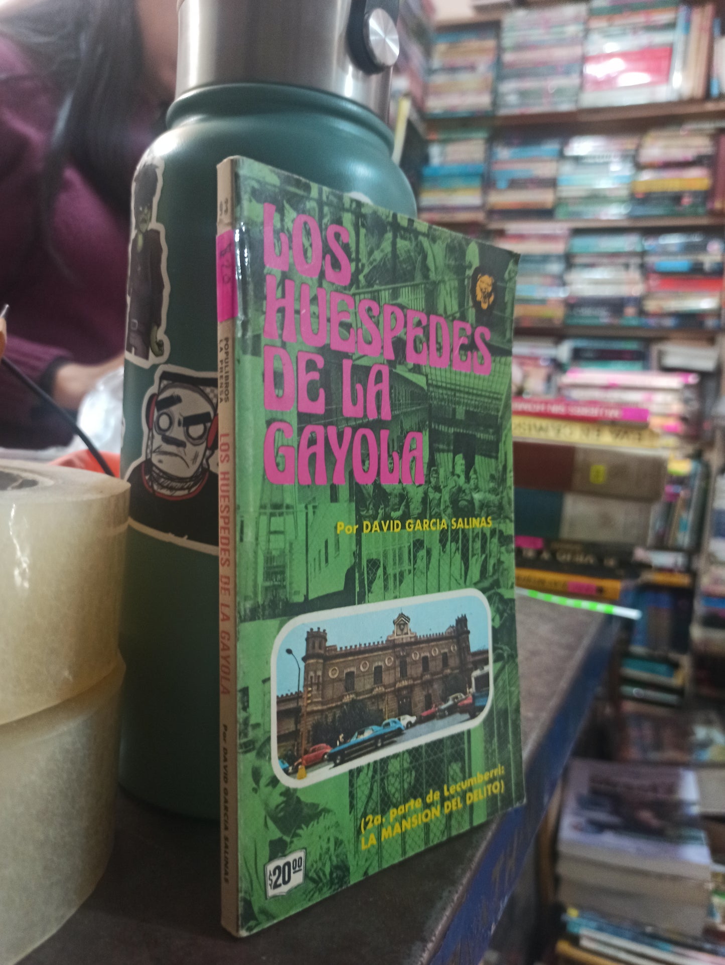 LOS HUESPEDES DE LA GAYOLA POR DAVID GARCIA SALINAS USADO NOVELAS ALDAMA