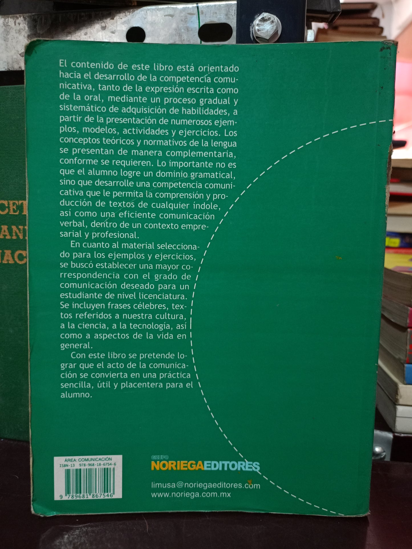 ESTRATEGIAS PARA EL DESARROLLO DE LA COMUNICACIÓN PROFESIONAL POR ALMA B. LEÓN MEJÍA USADO EDUCACIÓN LITERARIO 305