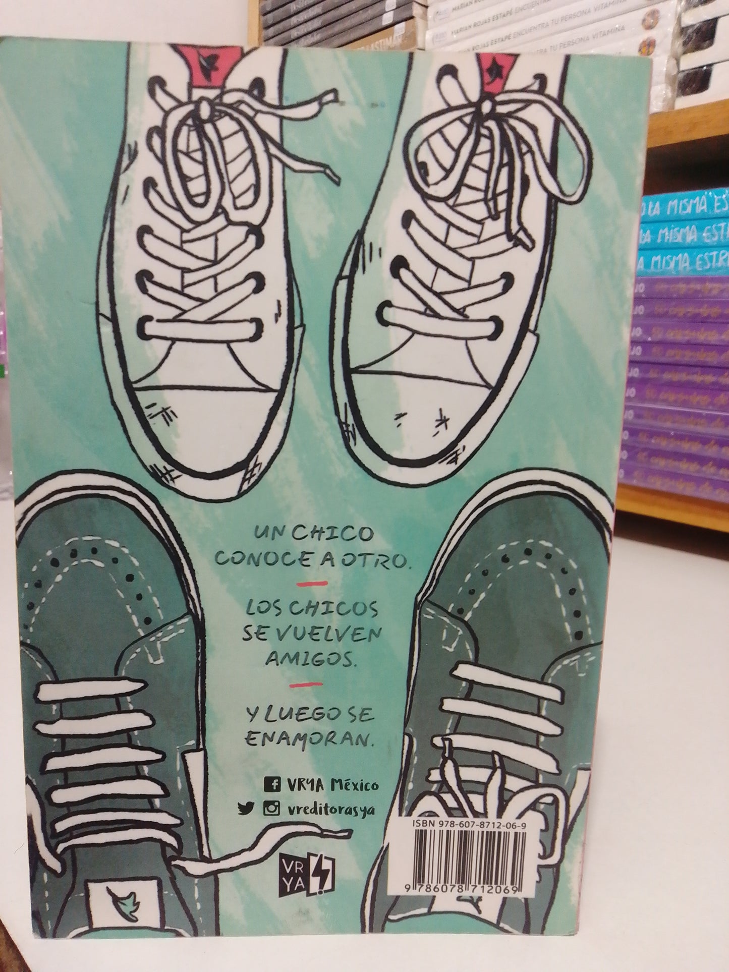 HEARTSTOPPER 1 POR ALICE OSEMAN USADO NOVELA JUAREZ